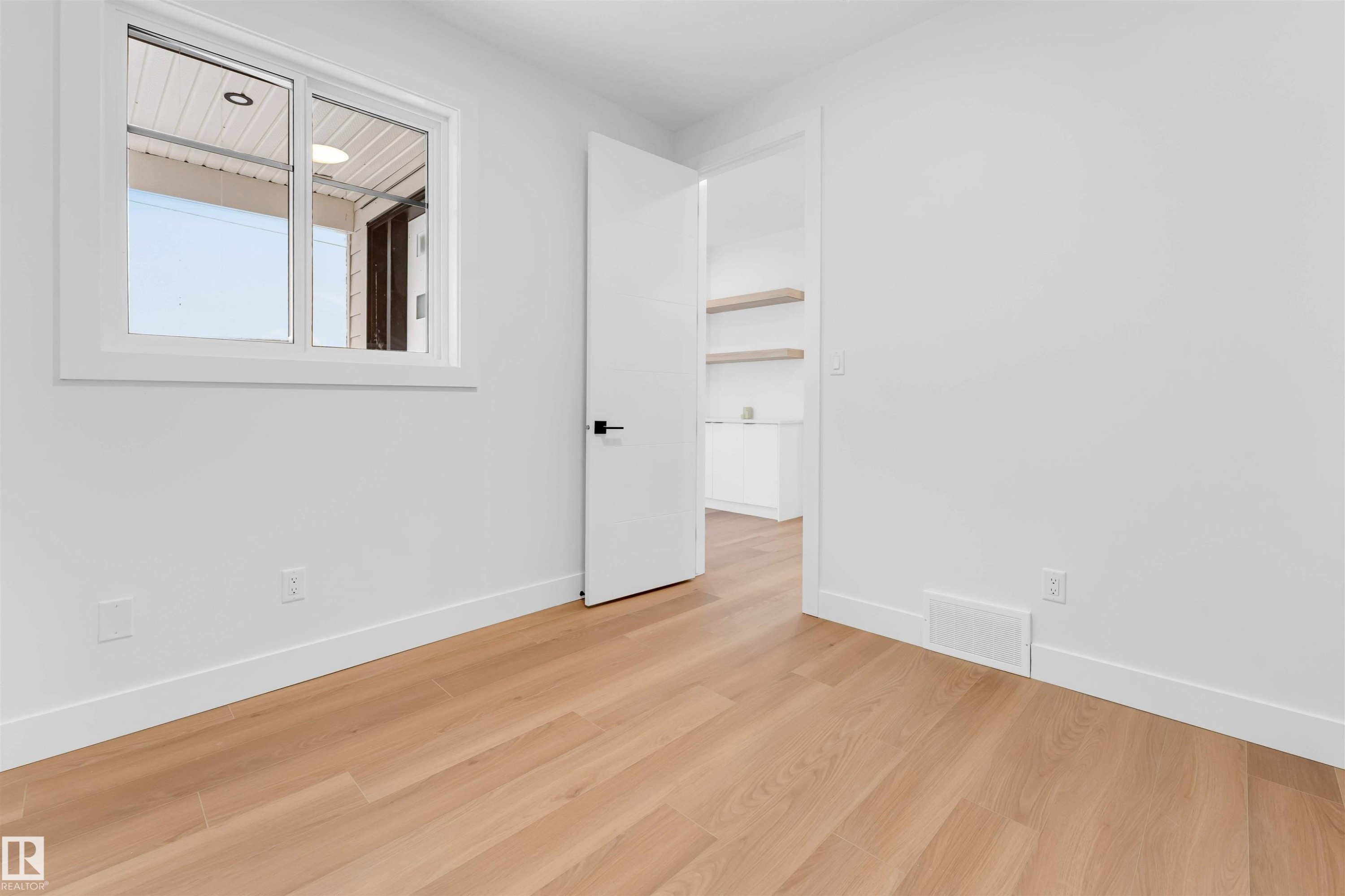 152 Edgewater Circle, Leduc, AB - Indoor Photo Showing Other Room