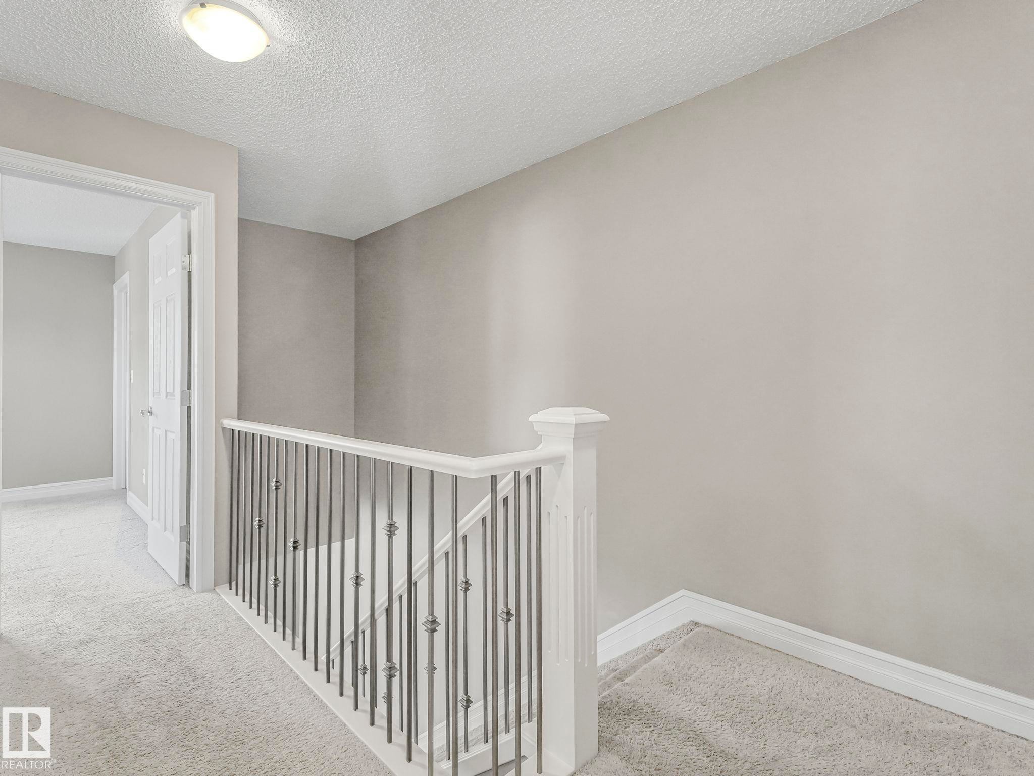 81 2003 Rabbit Hill Road Nw, Edmonton, AB - Indoor Photo Showing Other Room