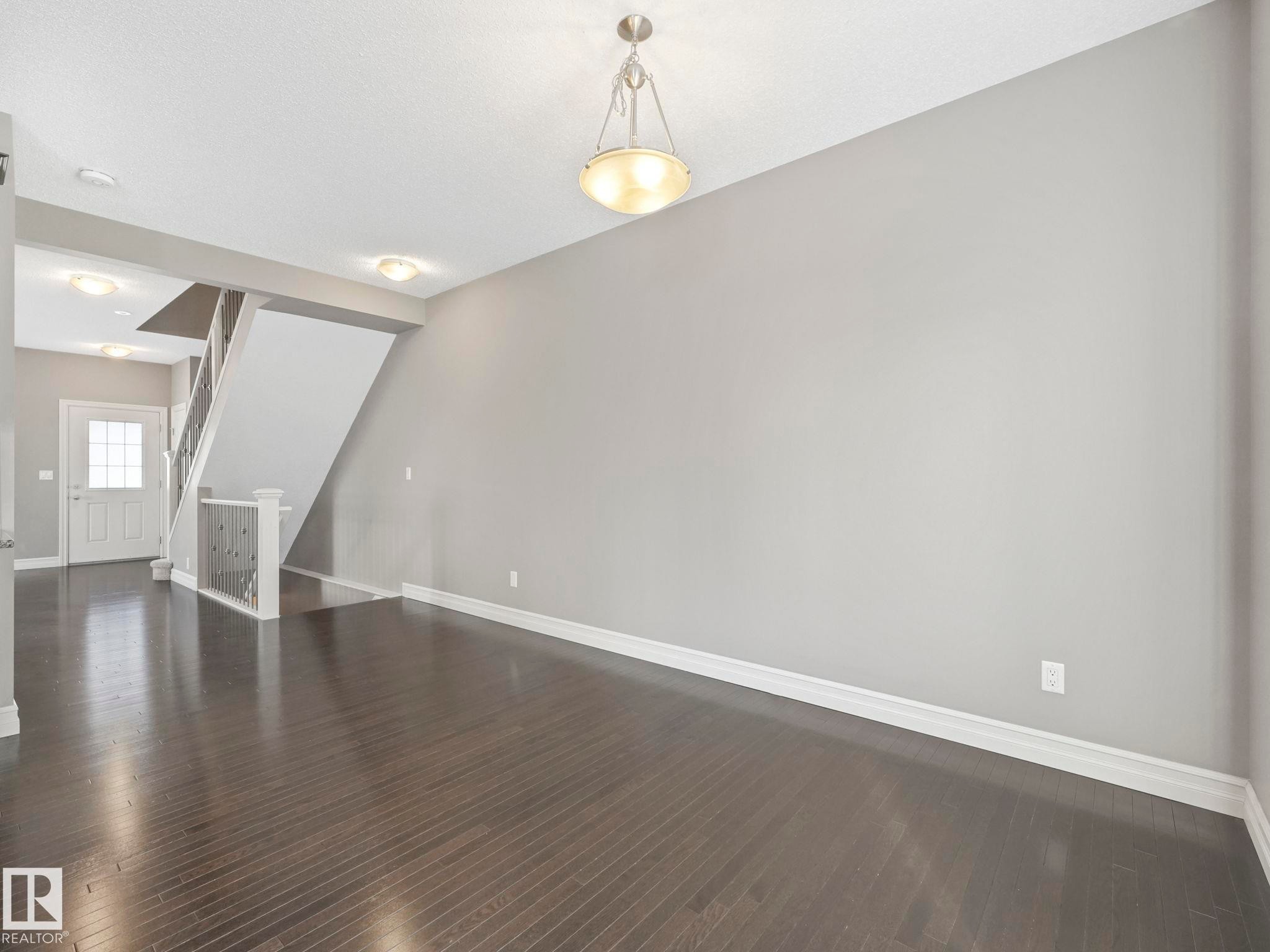 81 2003 Rabbit Hill Road Nw, Edmonton, AB - Indoor Photo Showing Other Room