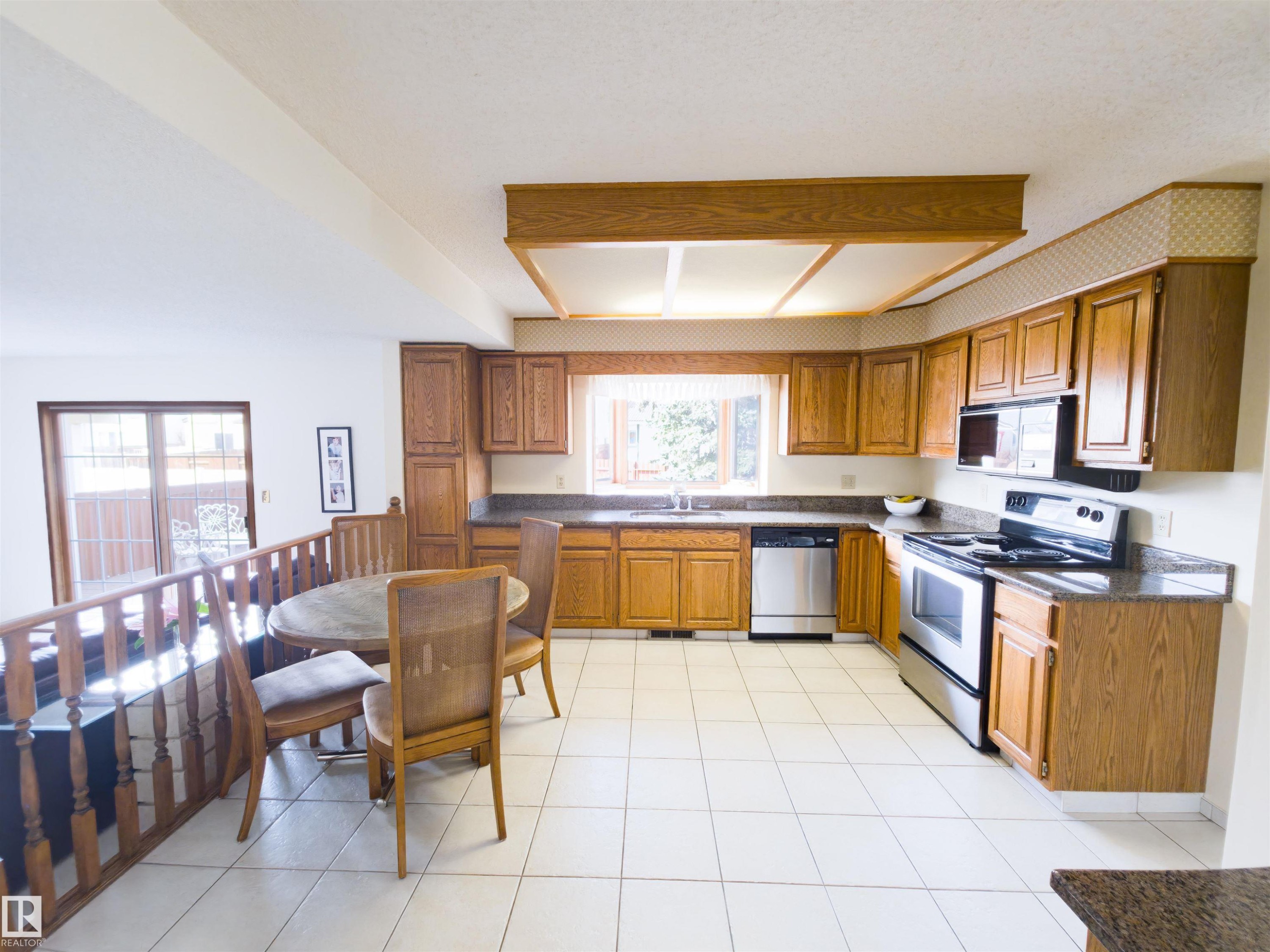 119 Castle Keep, Edmonton, AB - Indoor Photo Showing Kitchen With Double Sink