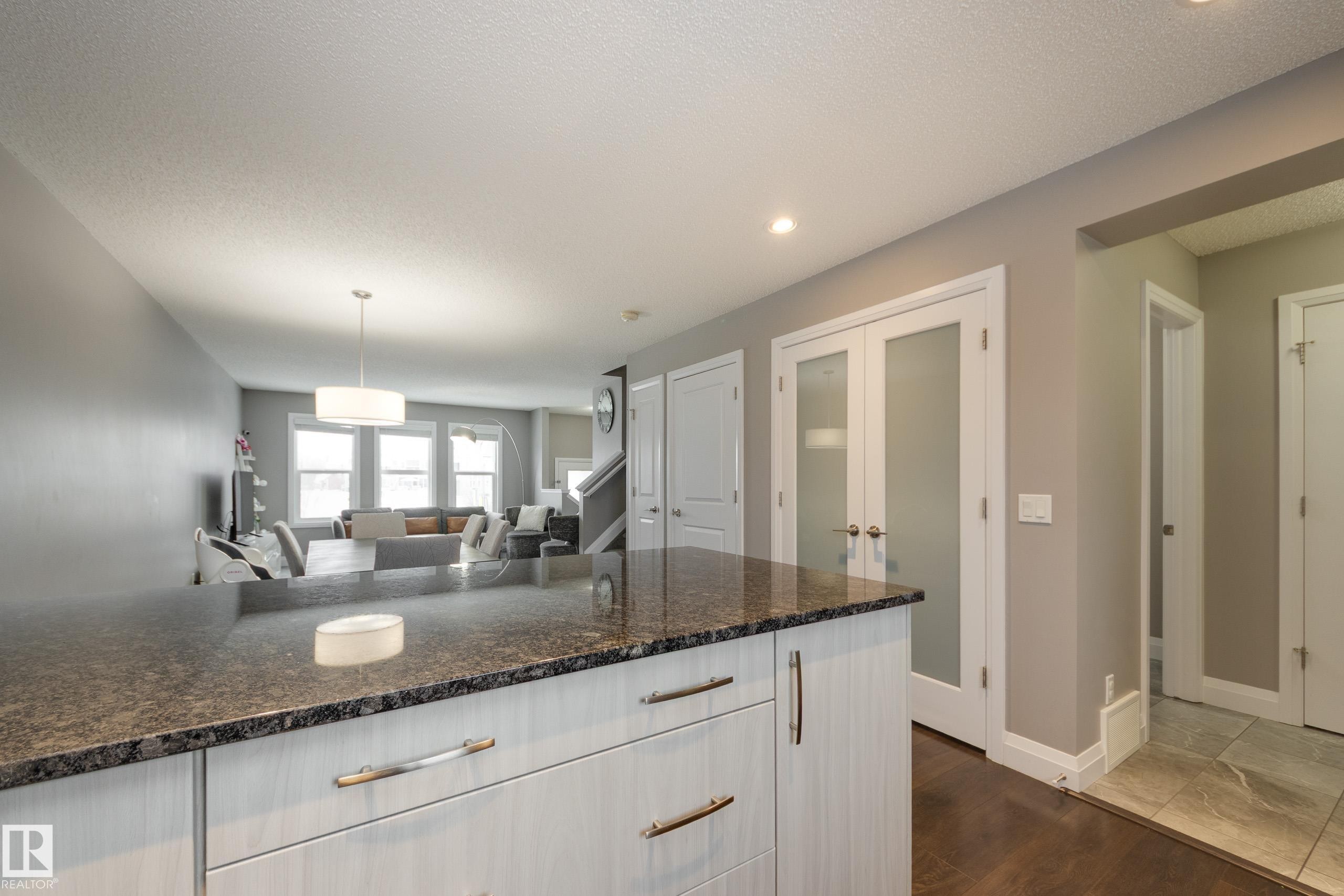 232 Southfork Drive, Leduc, AB - Indoor Photo Showing Kitchen