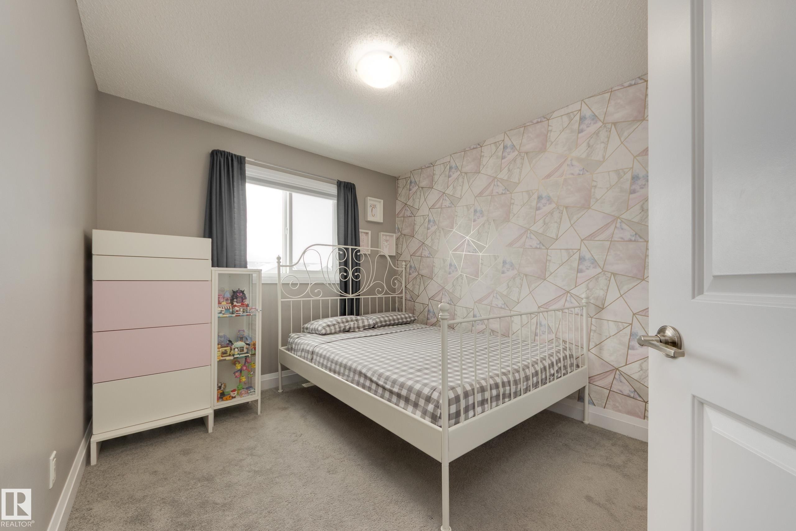 232 Southfork Drive, Leduc, AB - Indoor Photo Showing Bedroom