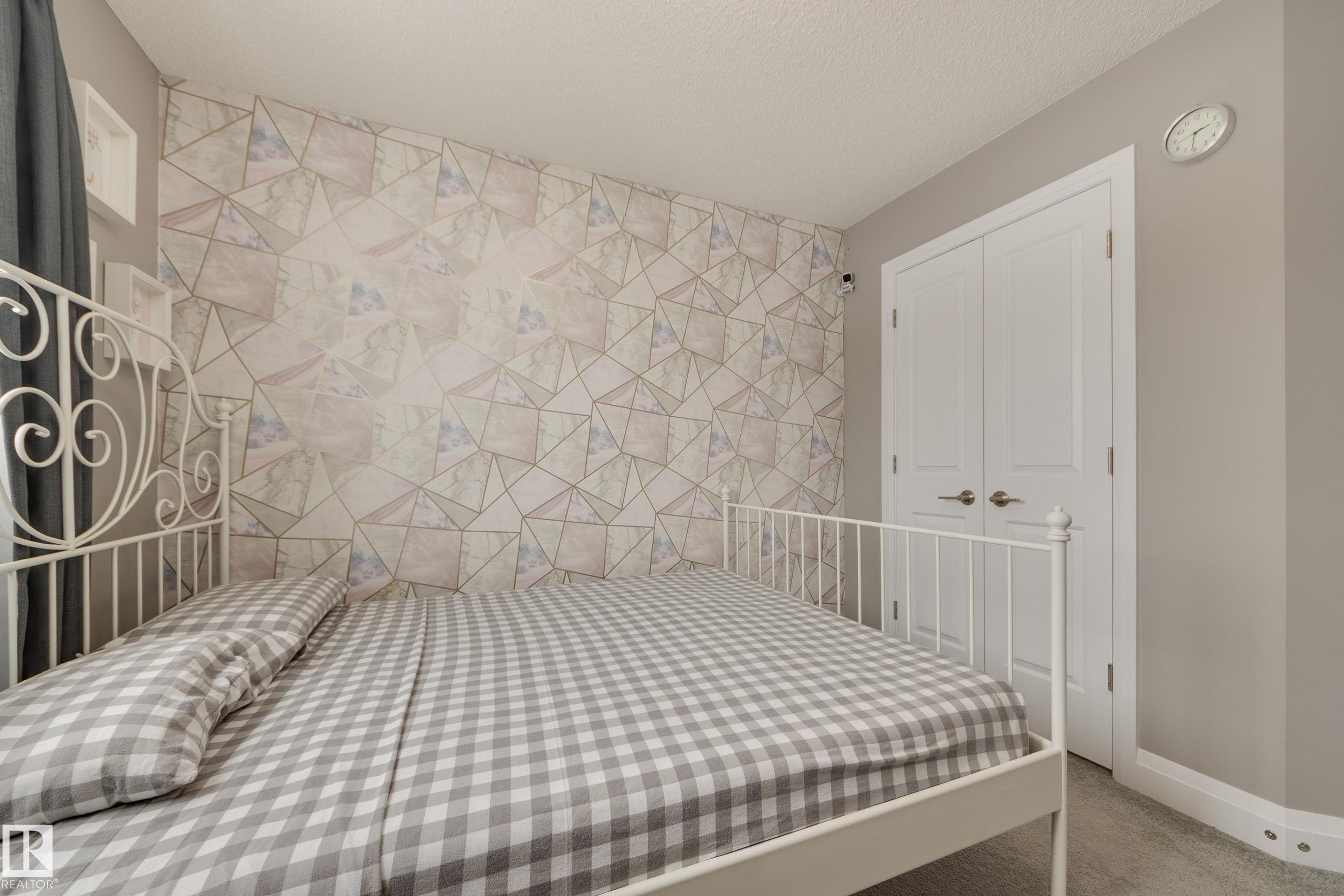 232 Southfork Drive, Leduc, AB - Indoor Photo Showing Bedroom