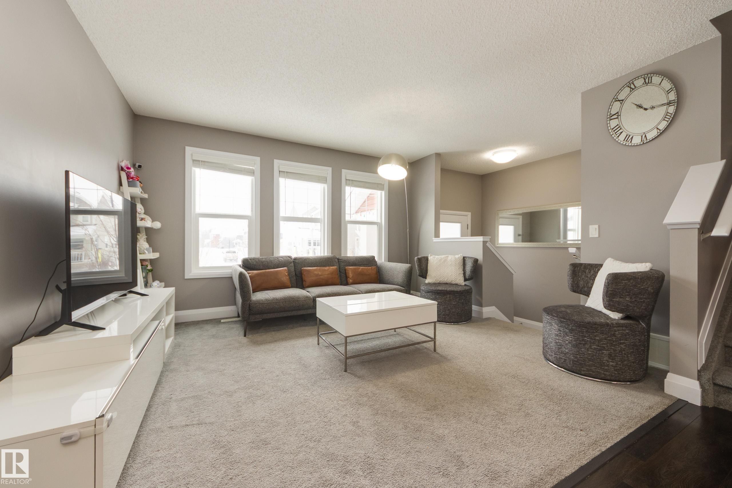 232 Southfork Drive, Leduc, AB - Indoor Photo Showing Living Room