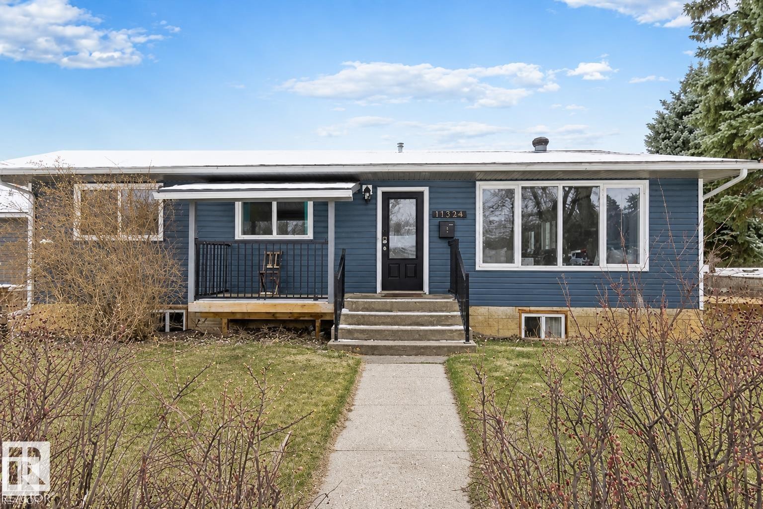 11334 52 Street, Edmonton, AB - Outdoor