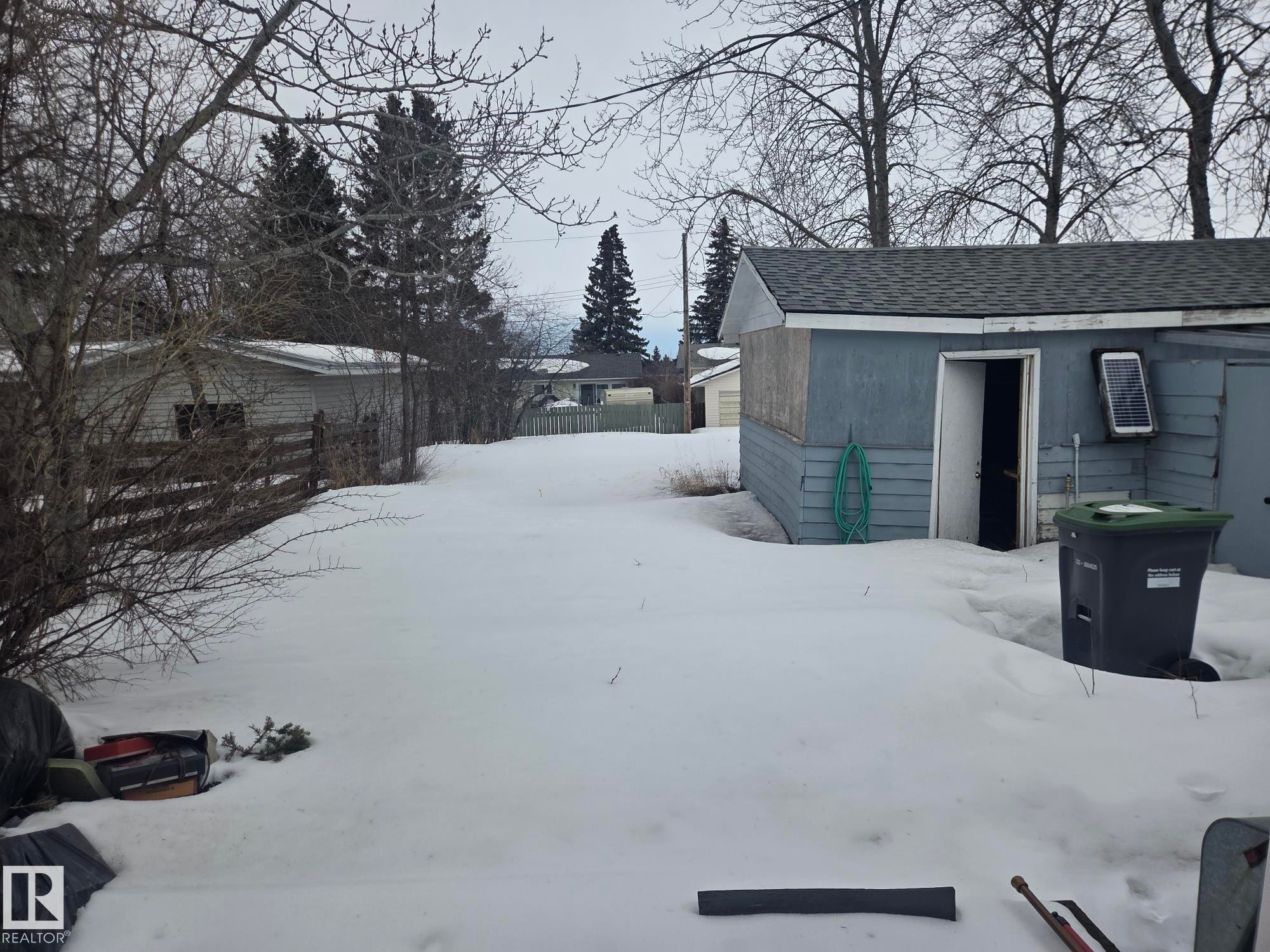 1014 16 Avenue, Cold Lake, AB - Outdoor