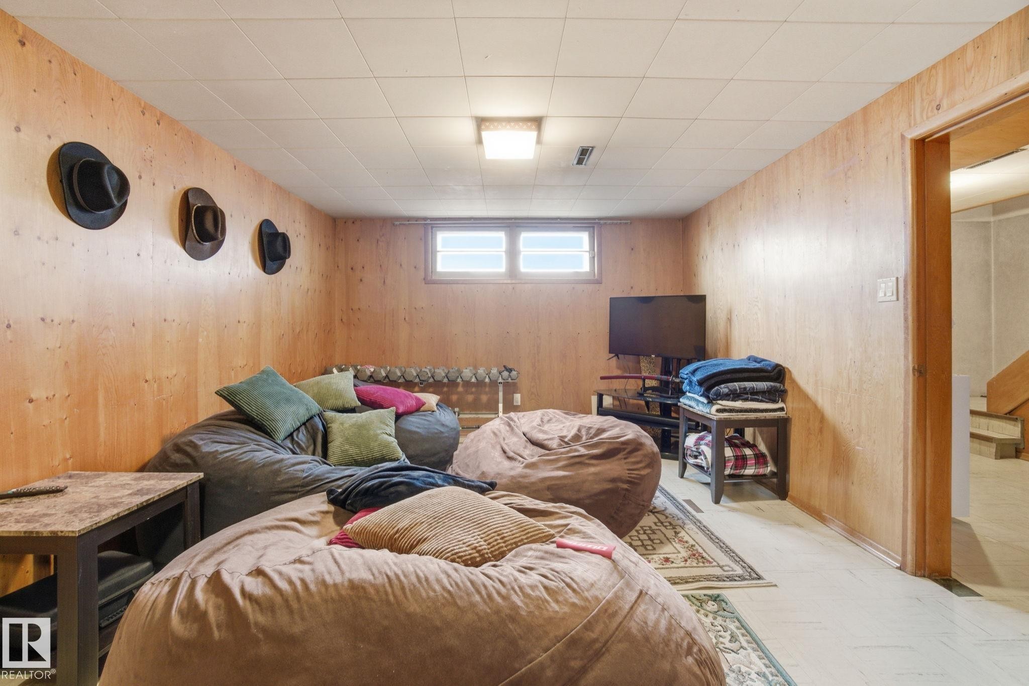 8208 73 Avenue, Edmonton, AB - Indoor Photo Showing Basement