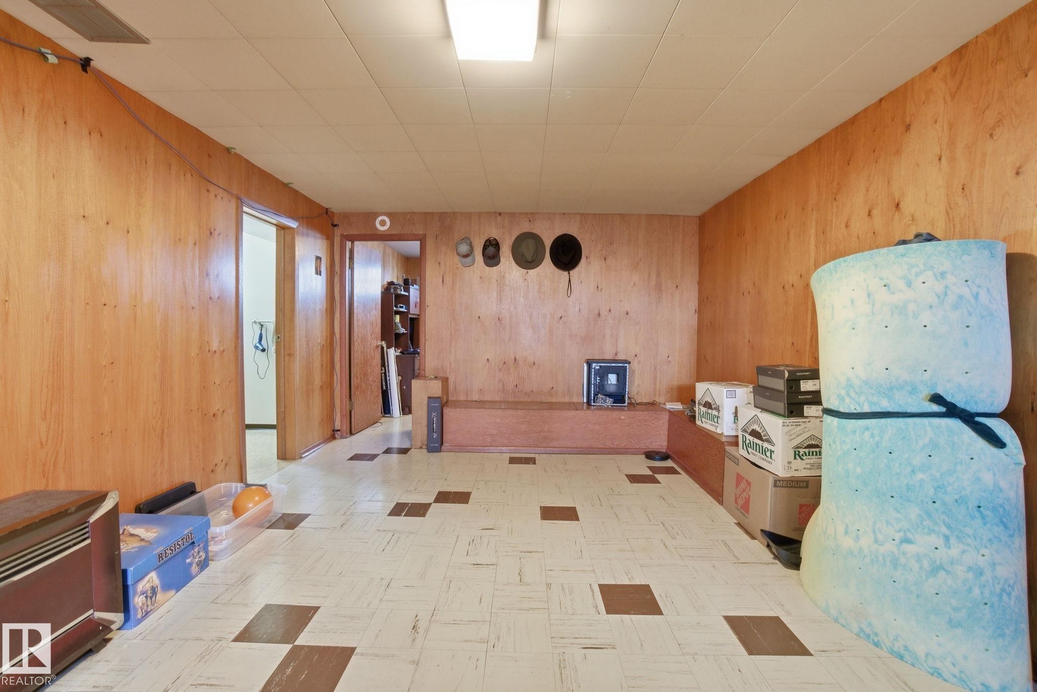 8208 73 Avenue, Edmonton, AB - Indoor Photo Showing Other Room