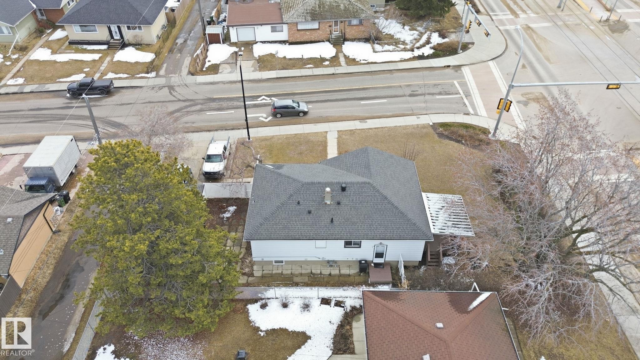 8208 73 Avenue, Edmonton, AB - Outdoor