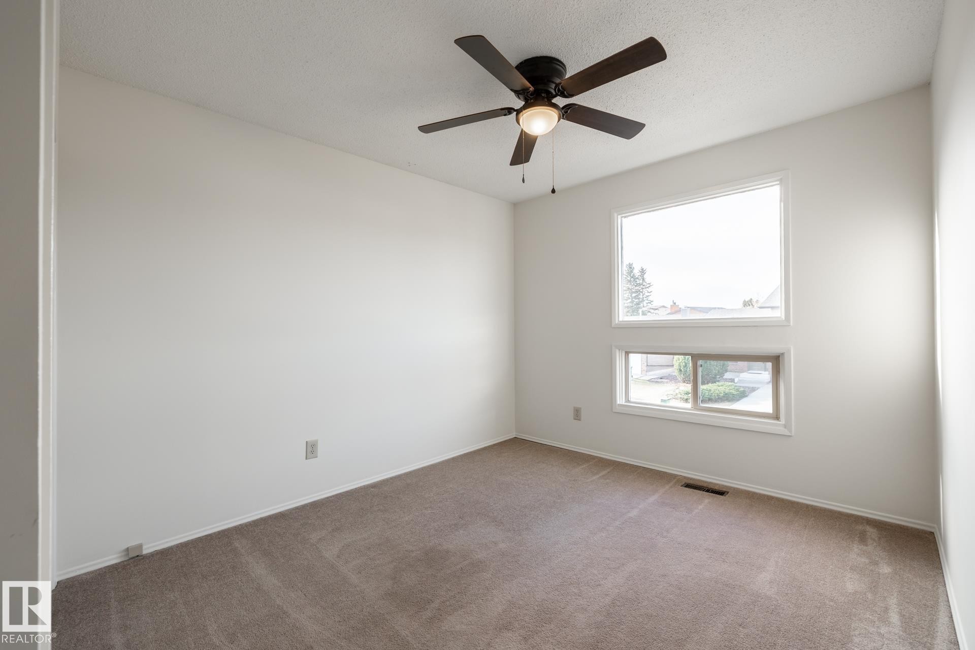 14339 122 Street, Edmonton, AB - Indoor Photo Showing Other Room