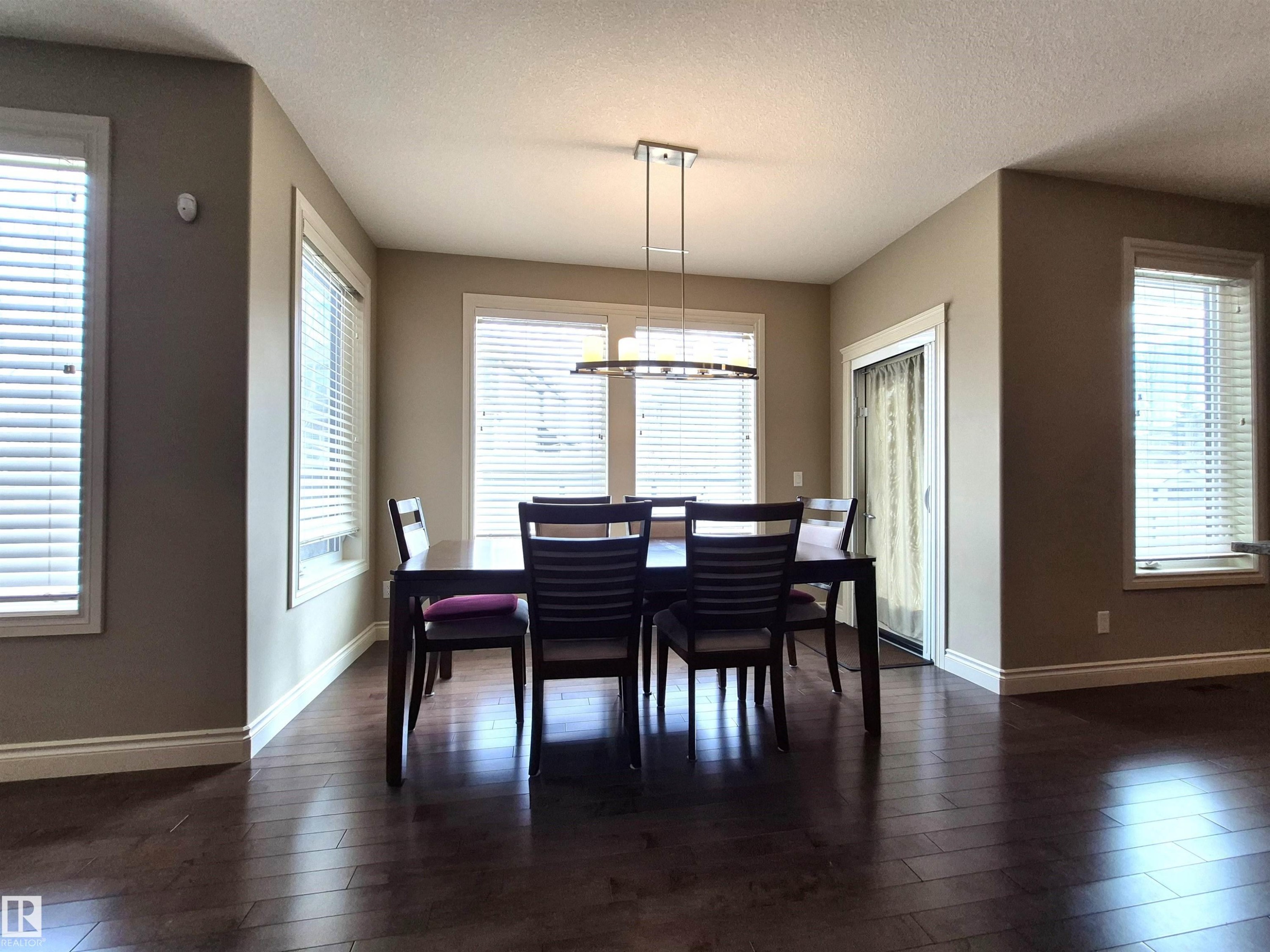 2121 90A Street, Edmonton, AB - Indoor Photo Showing Dining Room