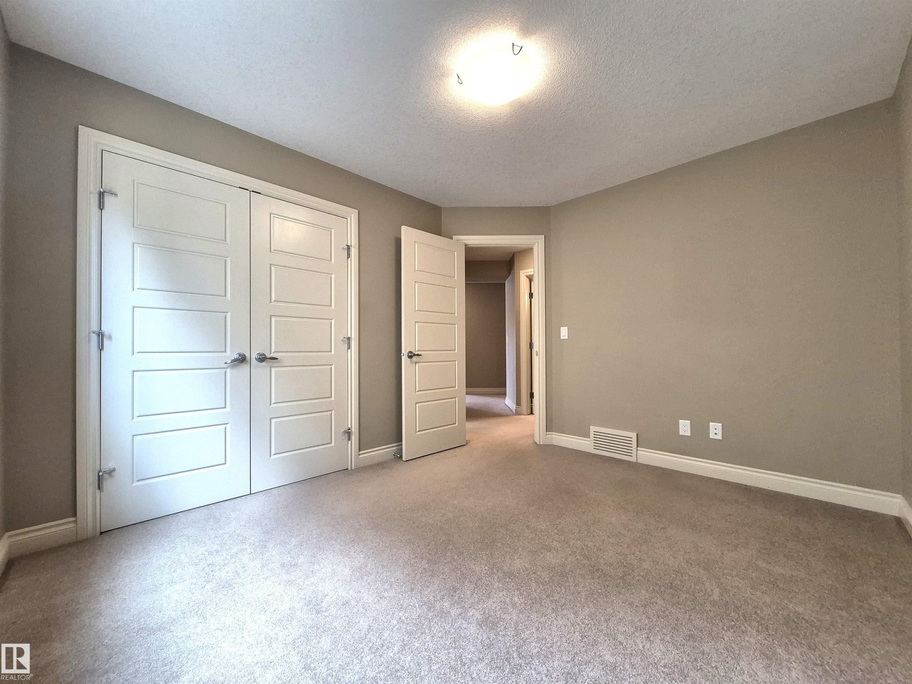 2121 90A Street, Edmonton, AB - Indoor Photo Showing Other Room