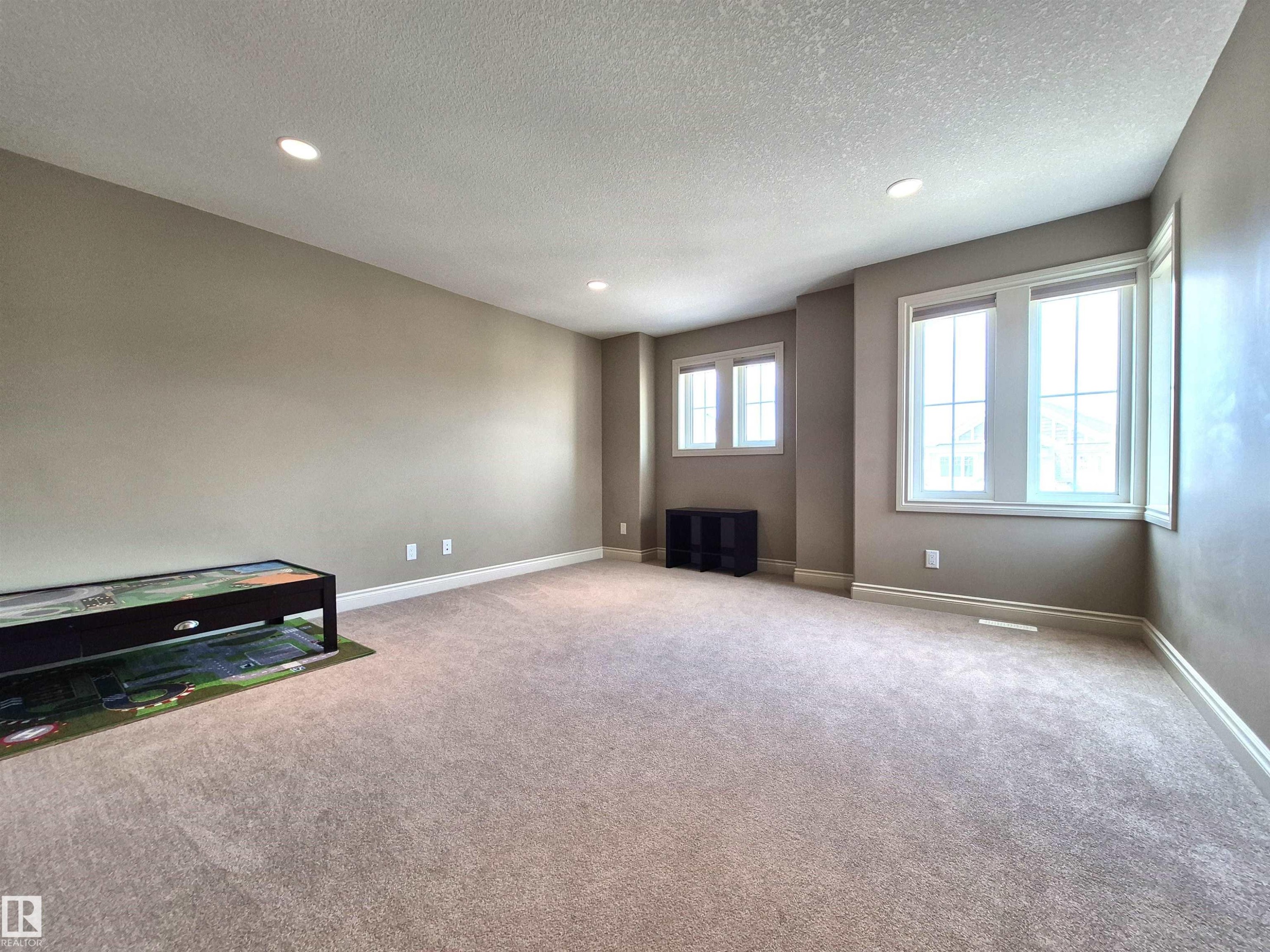 2121 90A Street, Edmonton, AB - Indoor Photo Showing Other Room