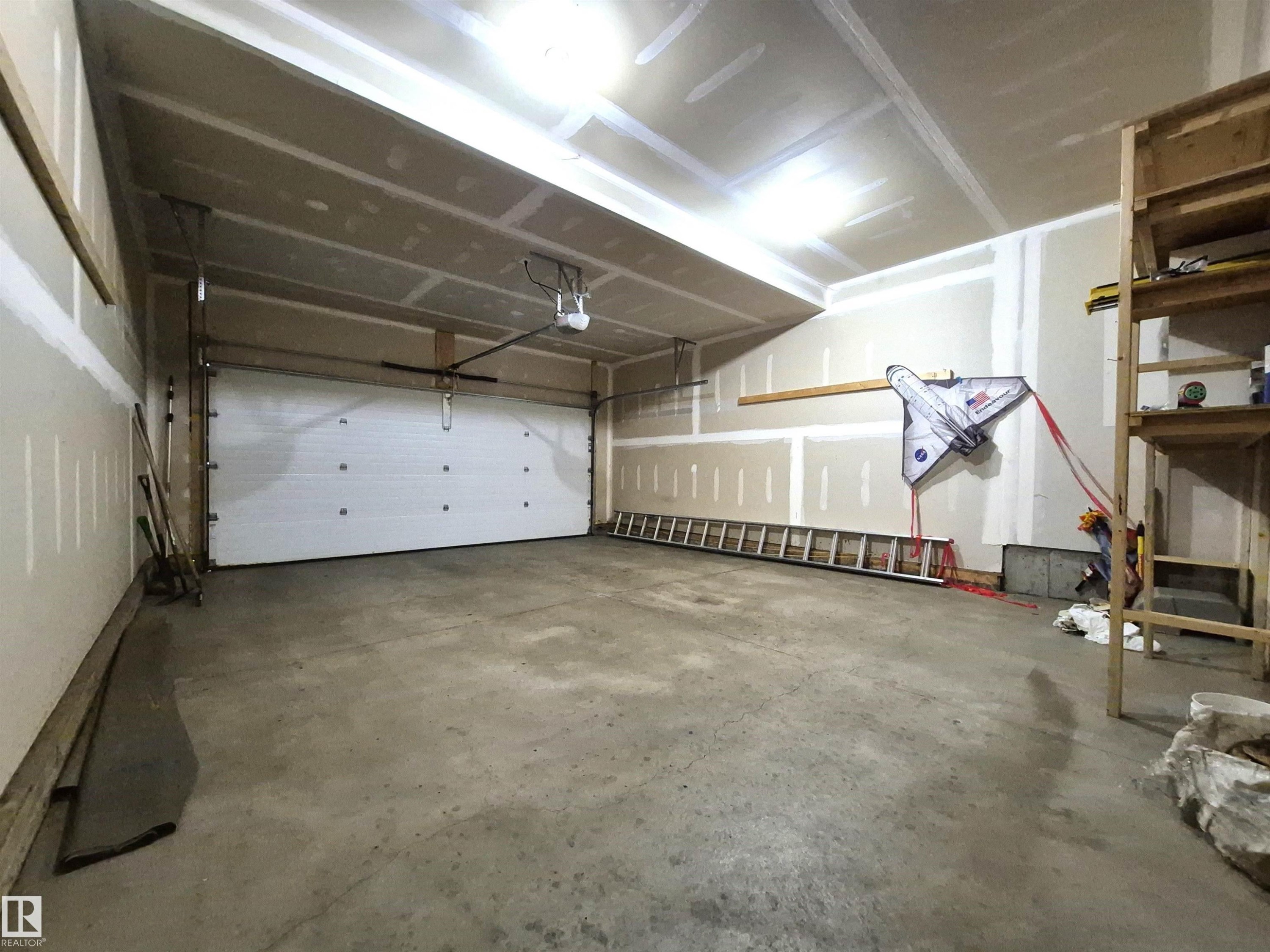 2121 90A Street, Edmonton, AB - Indoor Photo Showing Garage