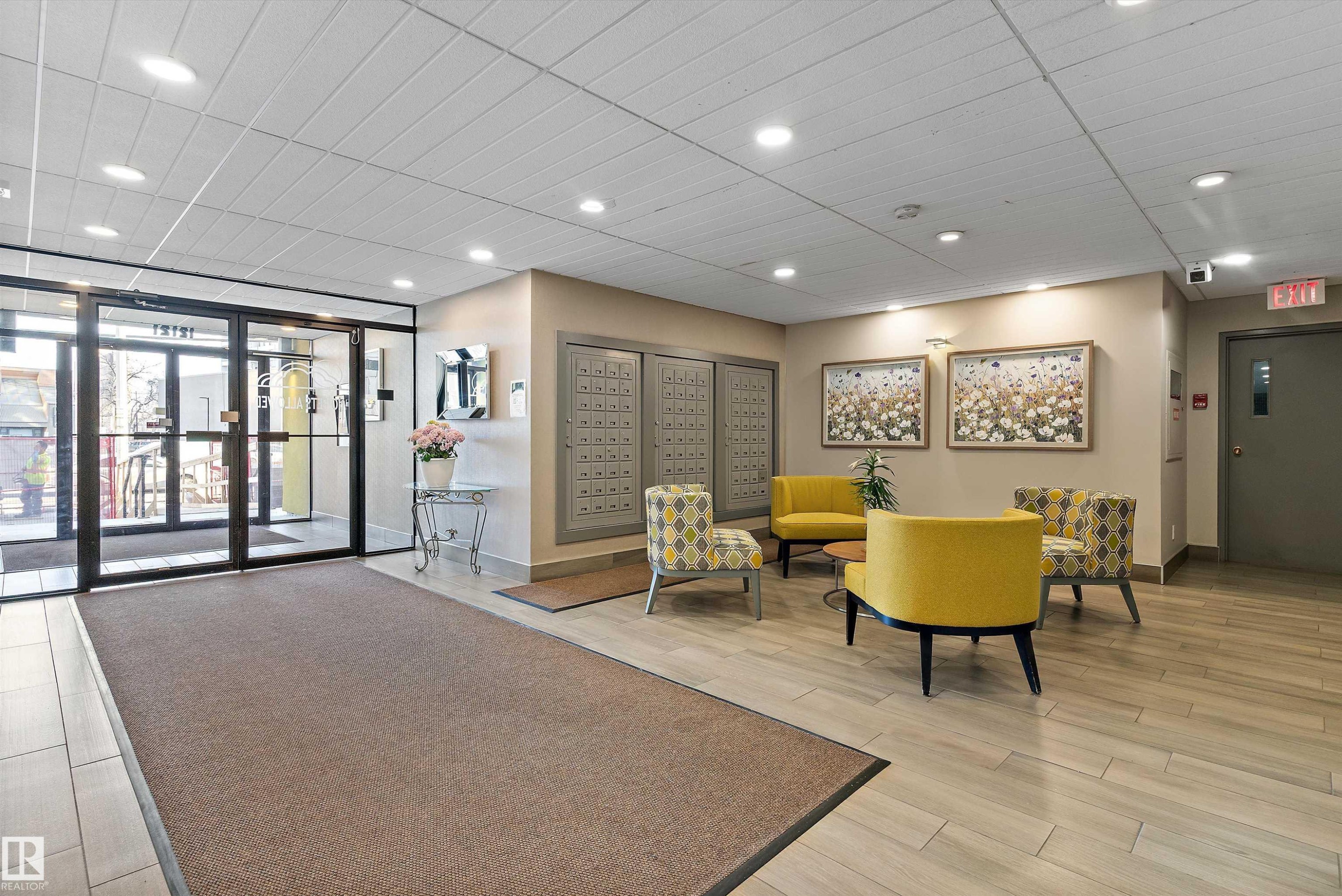 1002 12121 Jasper Avenue, Edmonton, AB - Indoor Photo Showing Other Room