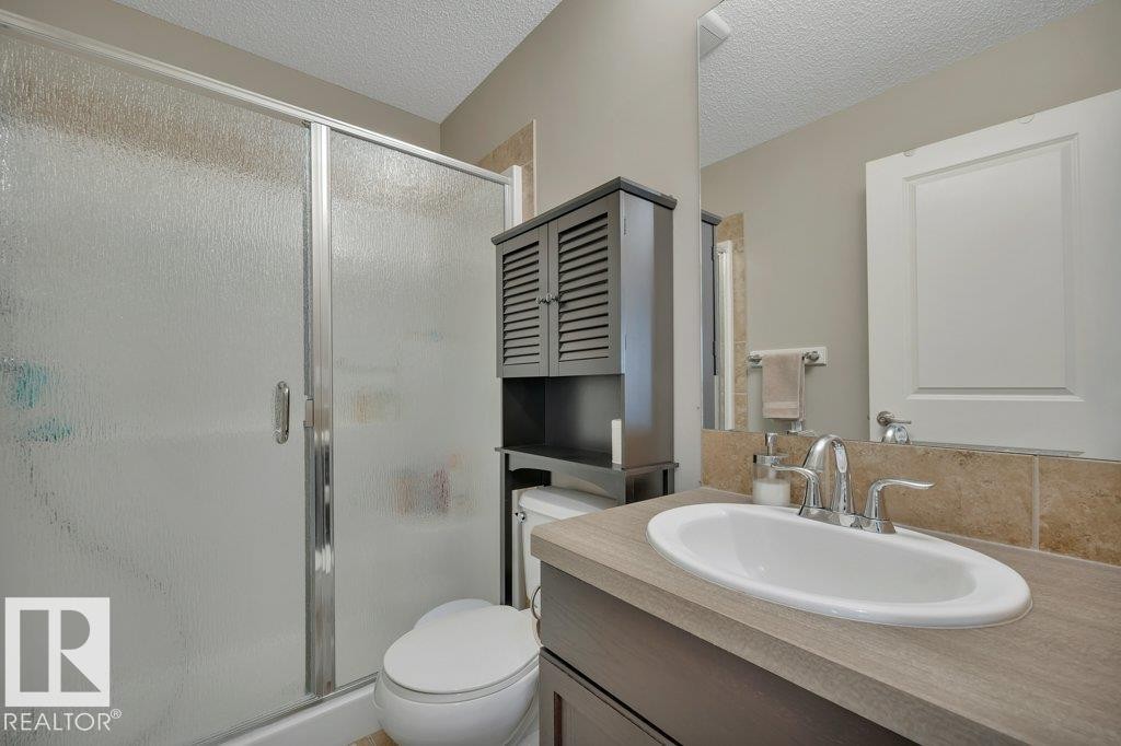 1167 Mcconachie Boulevard, Edmonton, AB - Indoor Photo Showing Bathroom
