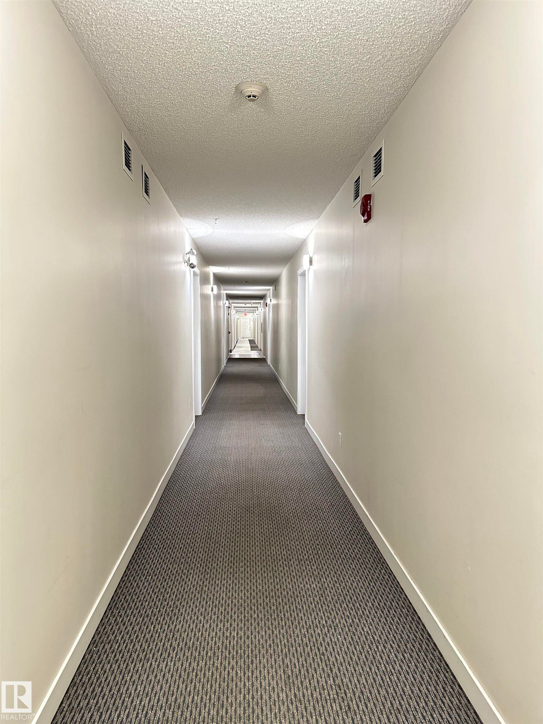 311 667 Watt Boulevard, Edmonton, AB - Indoor Photo Showing Other Room