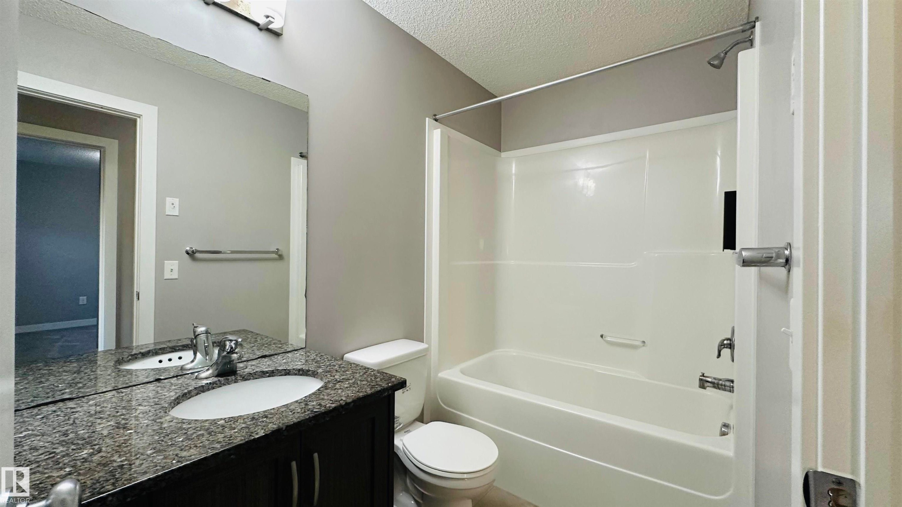 1105 33A Street, Edmonton, AB - Indoor Photo Showing Bathroom