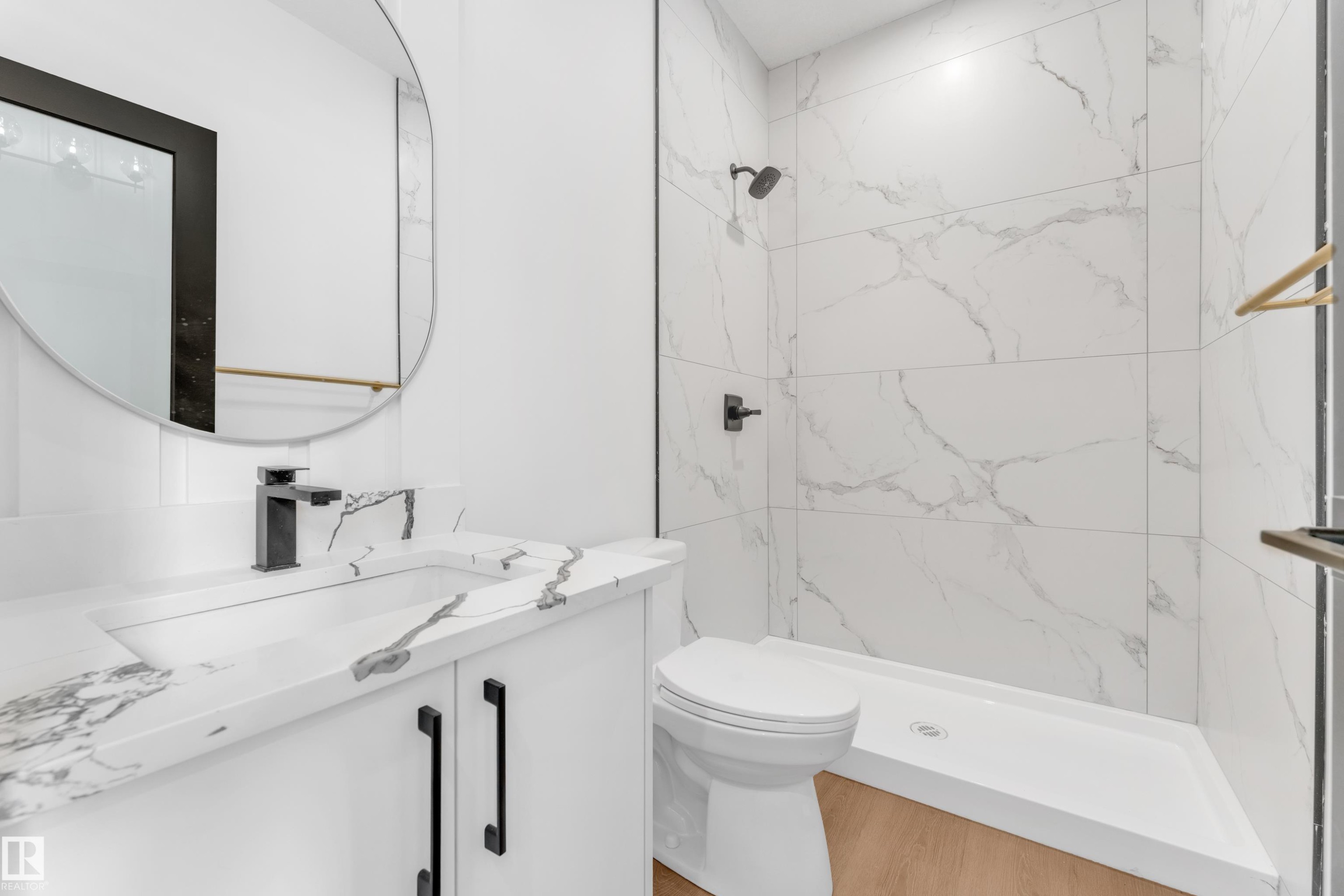 4 Grayson Green, Stony Plain, AB - Indoor Photo Showing Bathroom