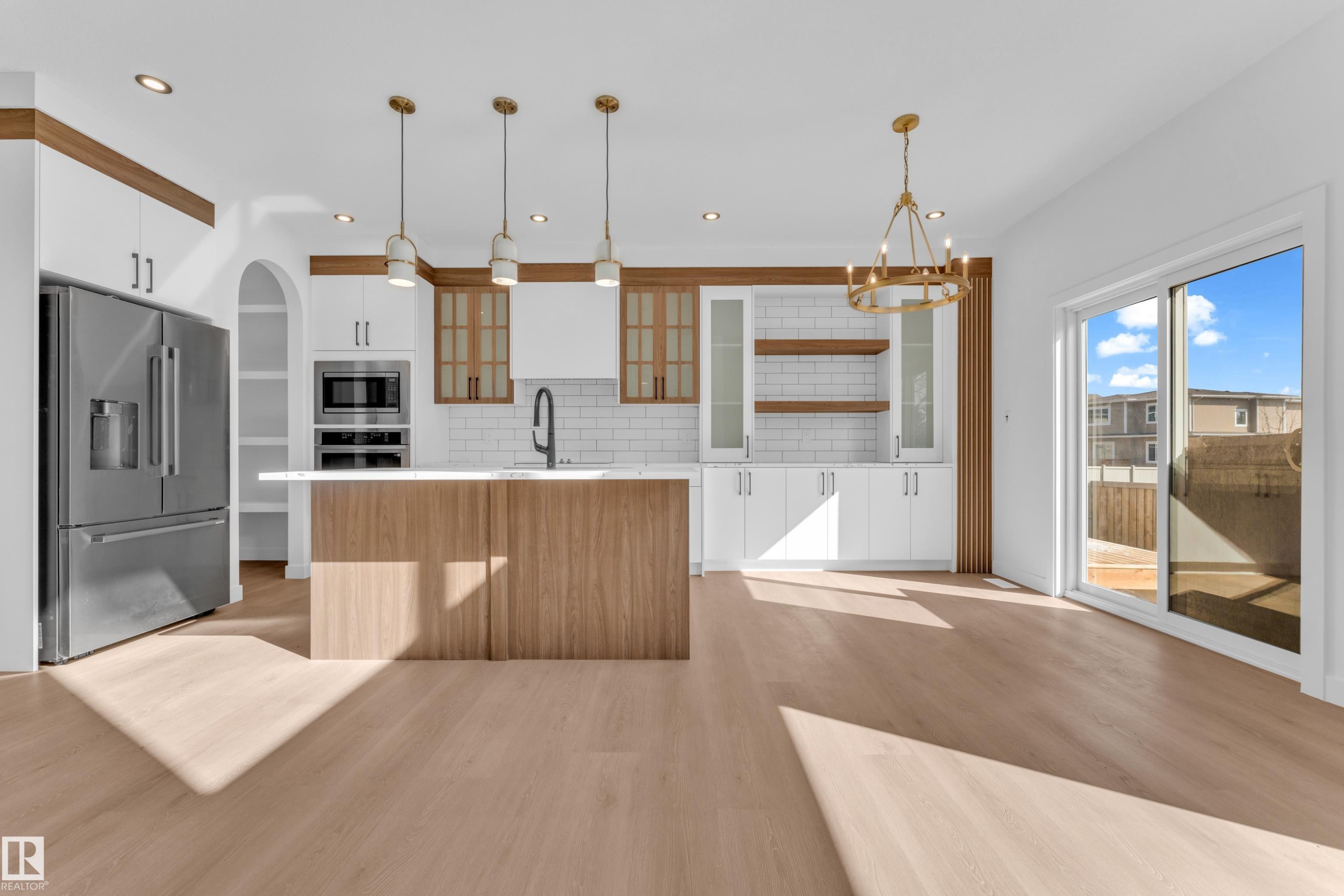 4 Grayson Green, Stony Plain, AB - Indoor Photo Showing Kitchen