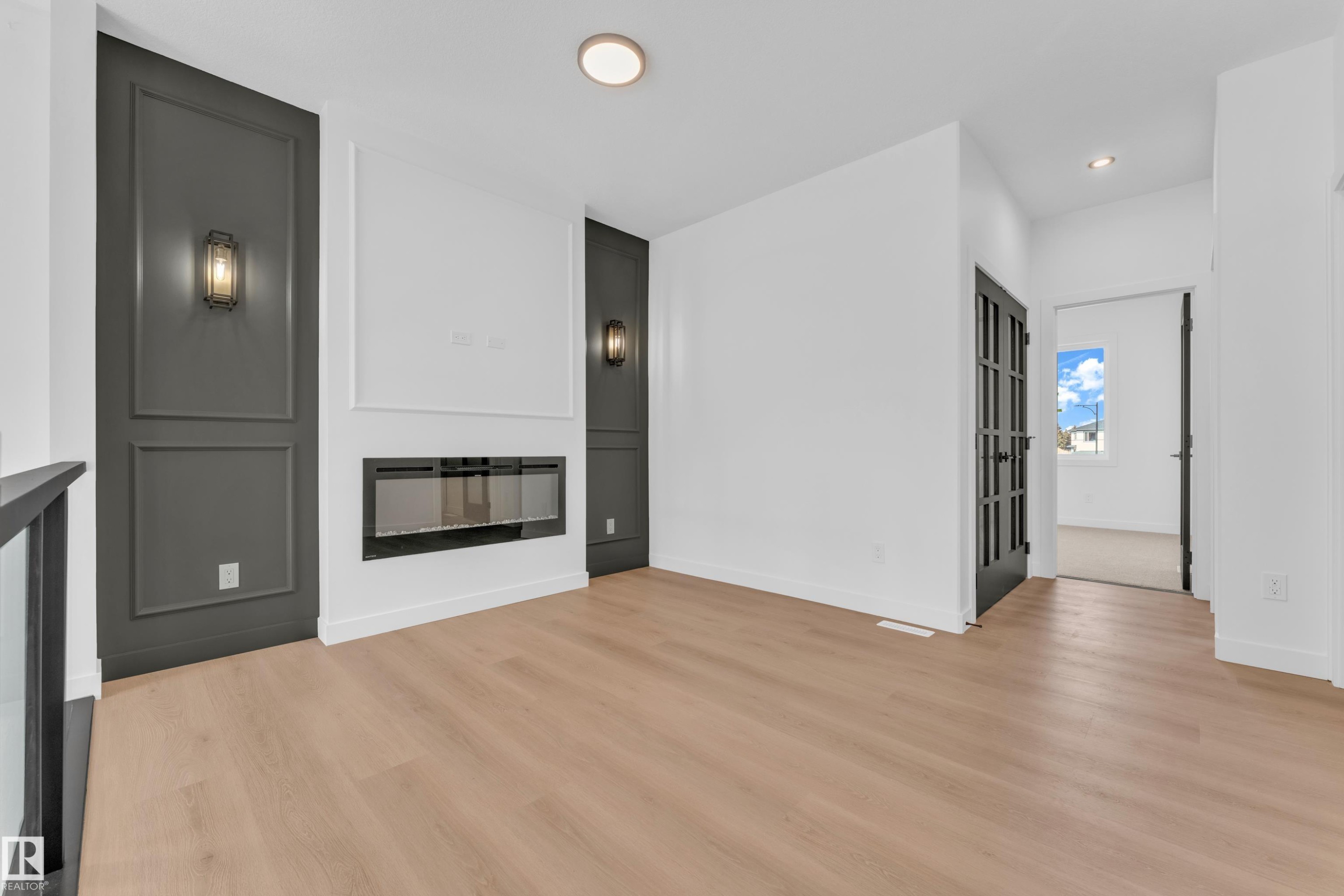 4 Grayson Green, Stony Plain, AB - Indoor With Fireplace