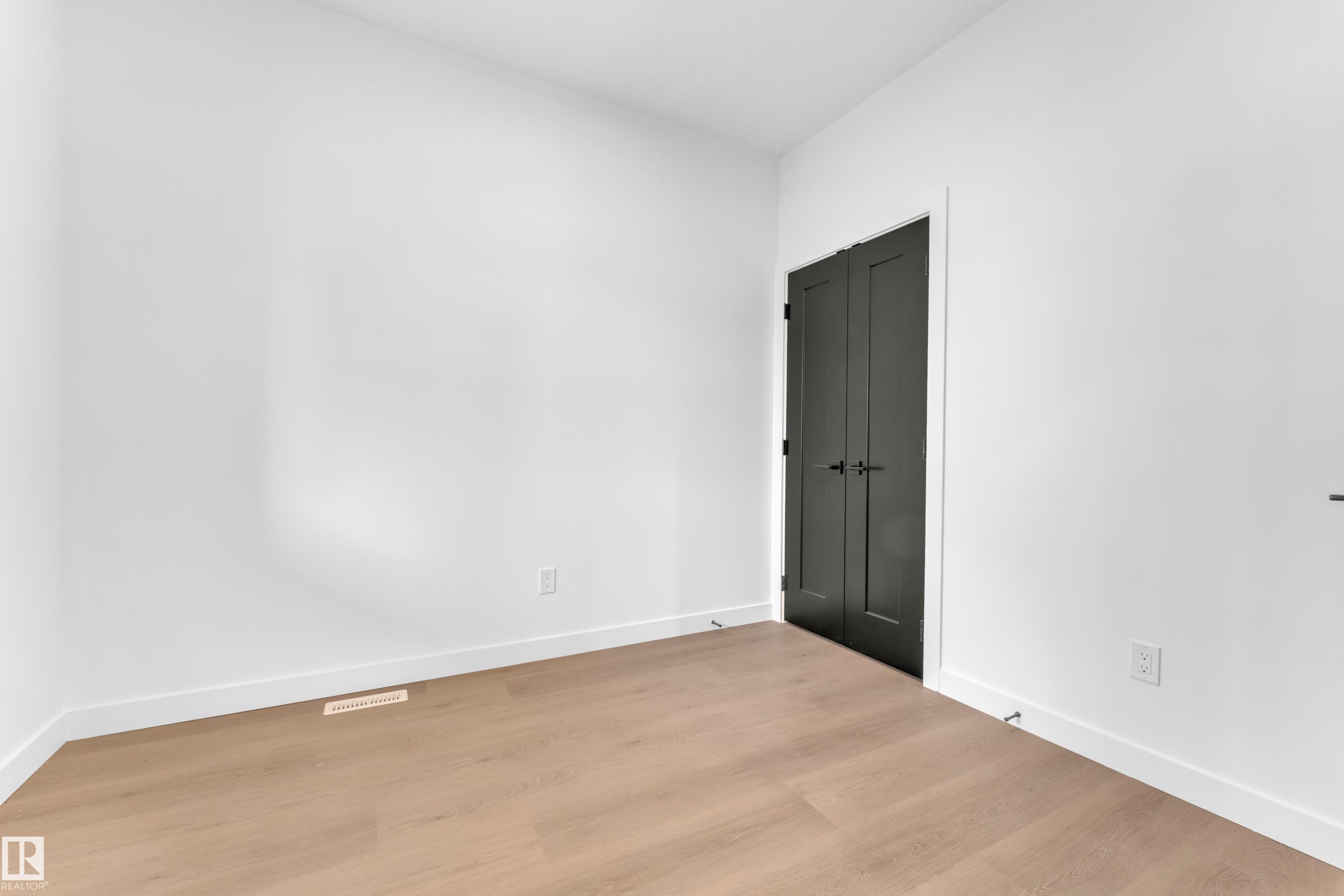 4 Grayson Green, Stony Plain, AB - Indoor Photo Showing Other Room