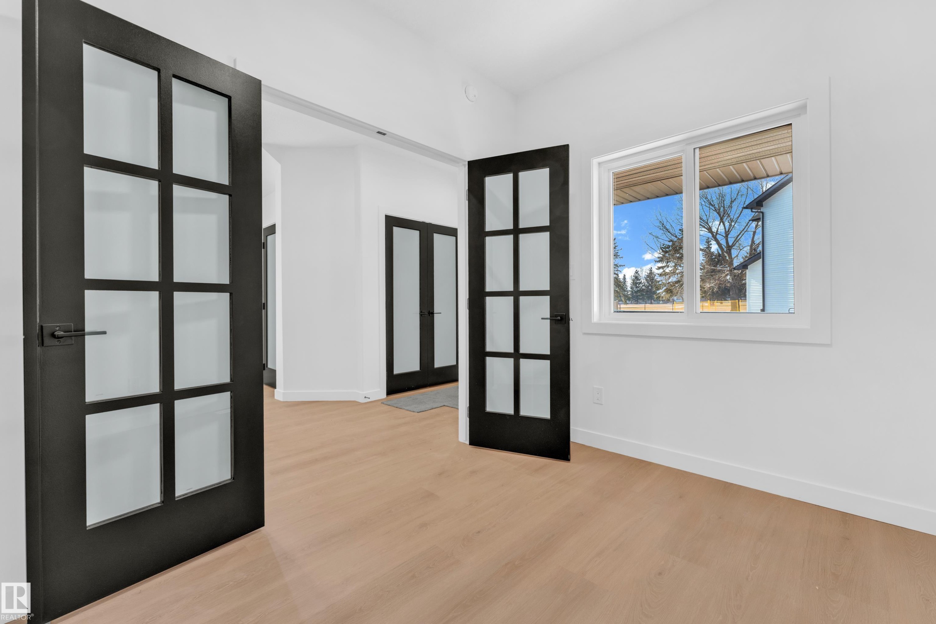 4 Grayson Green, Stony Plain, AB - Indoor Photo Showing Other Room