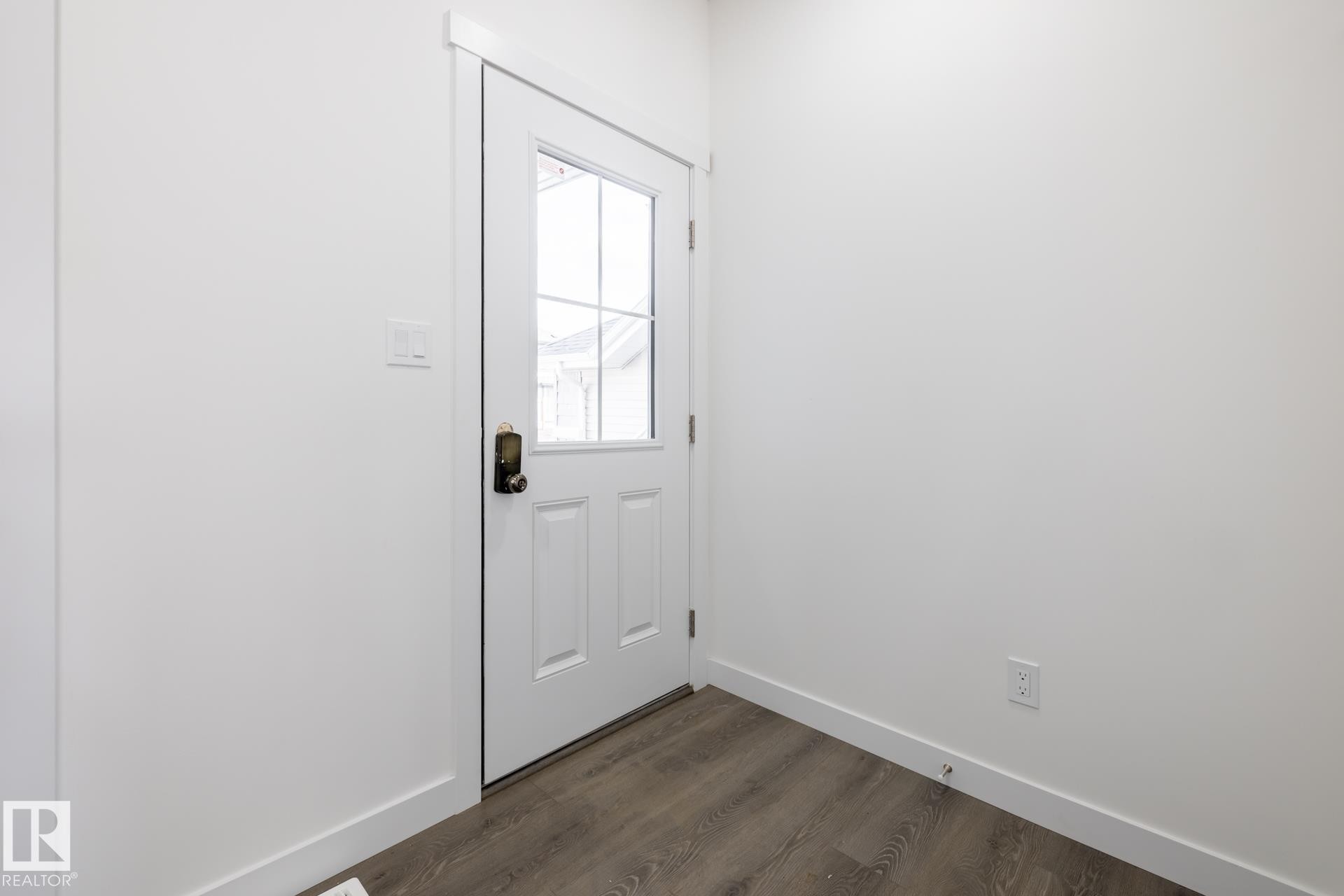 140 Lemon Close, Spruce Grove, AB - Indoor Photo Showing Other Room