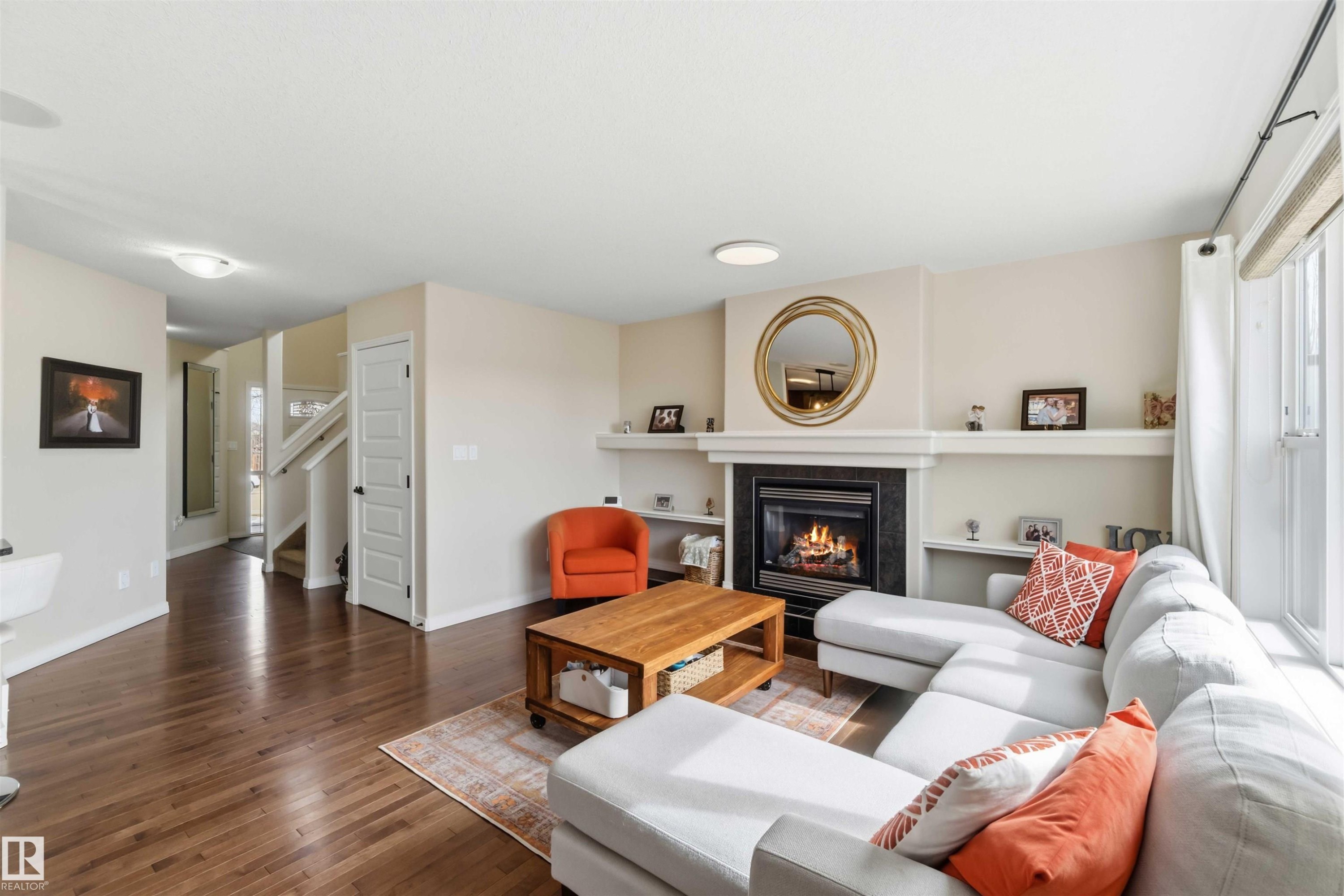 1247 Westerra Crescent, Stony Plain, AB - Indoor Photo Showing Living Room With Fireplace