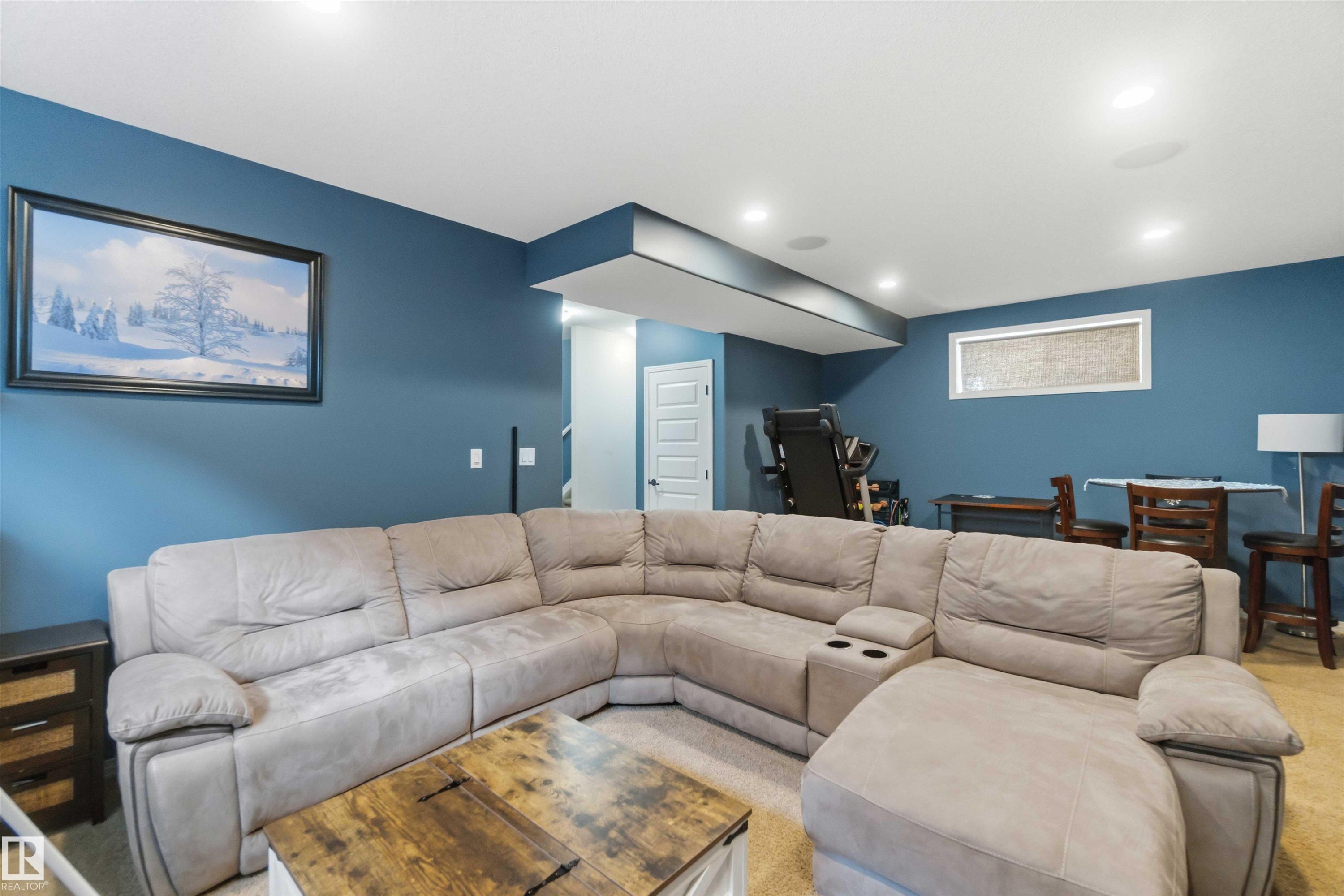 1247 Westerra Crescent, Stony Plain, AB - Indoor Photo Showing Living Room