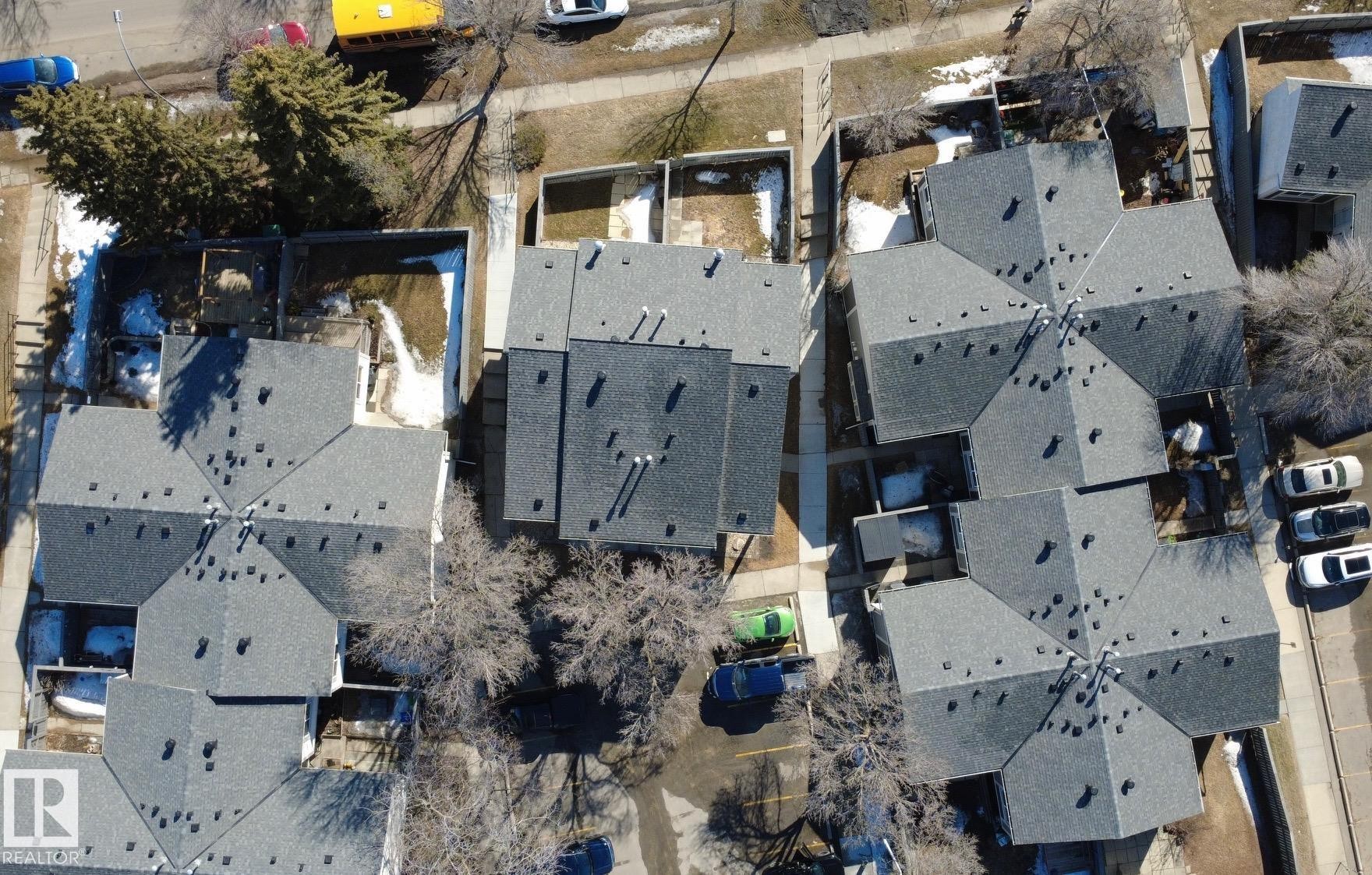 323 Willow Crest, Edmonton, AB - Outdoor With View