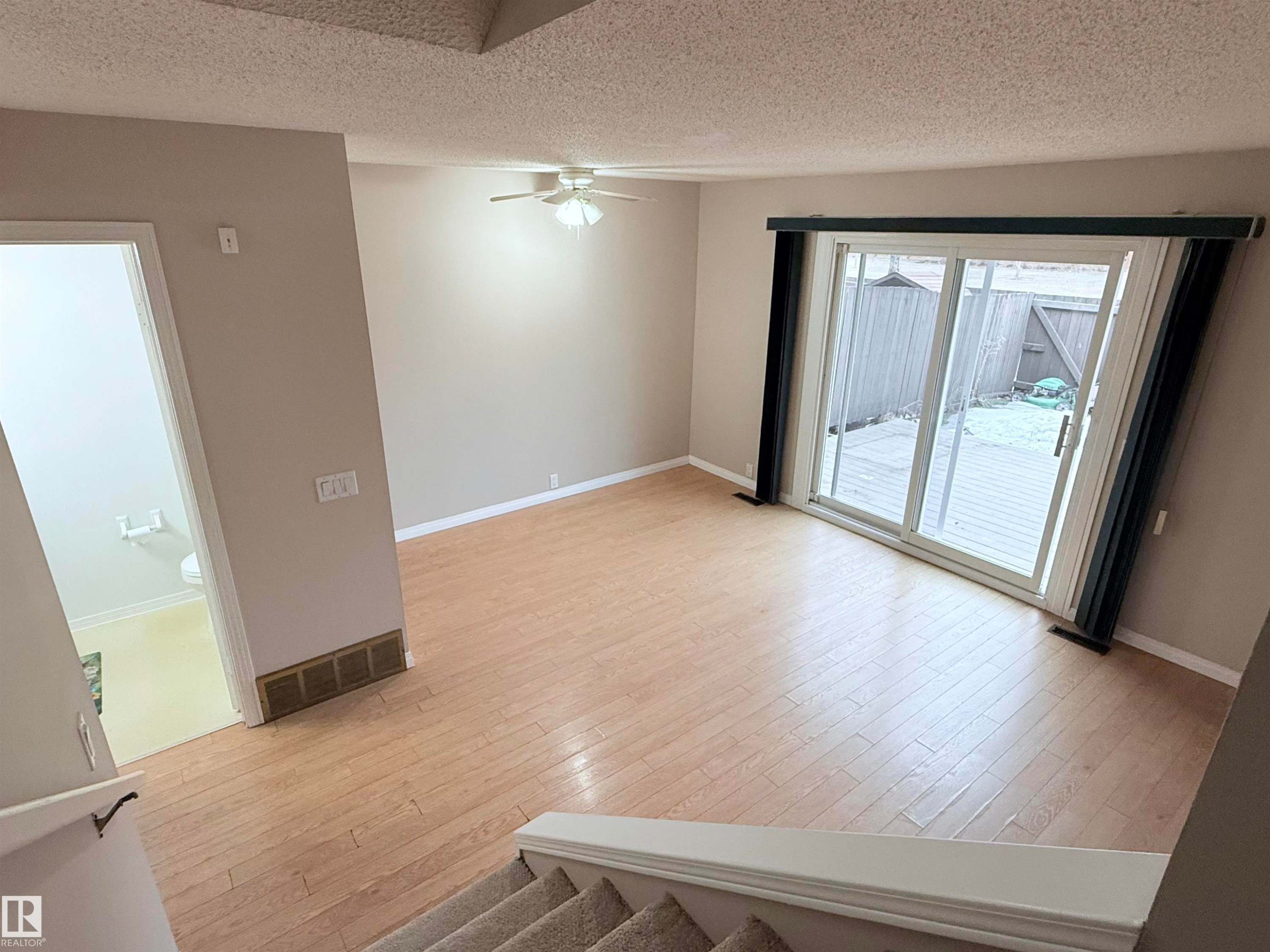 18118 93 Avenue, Edmonton, AB - Indoor Photo Showing Other Room