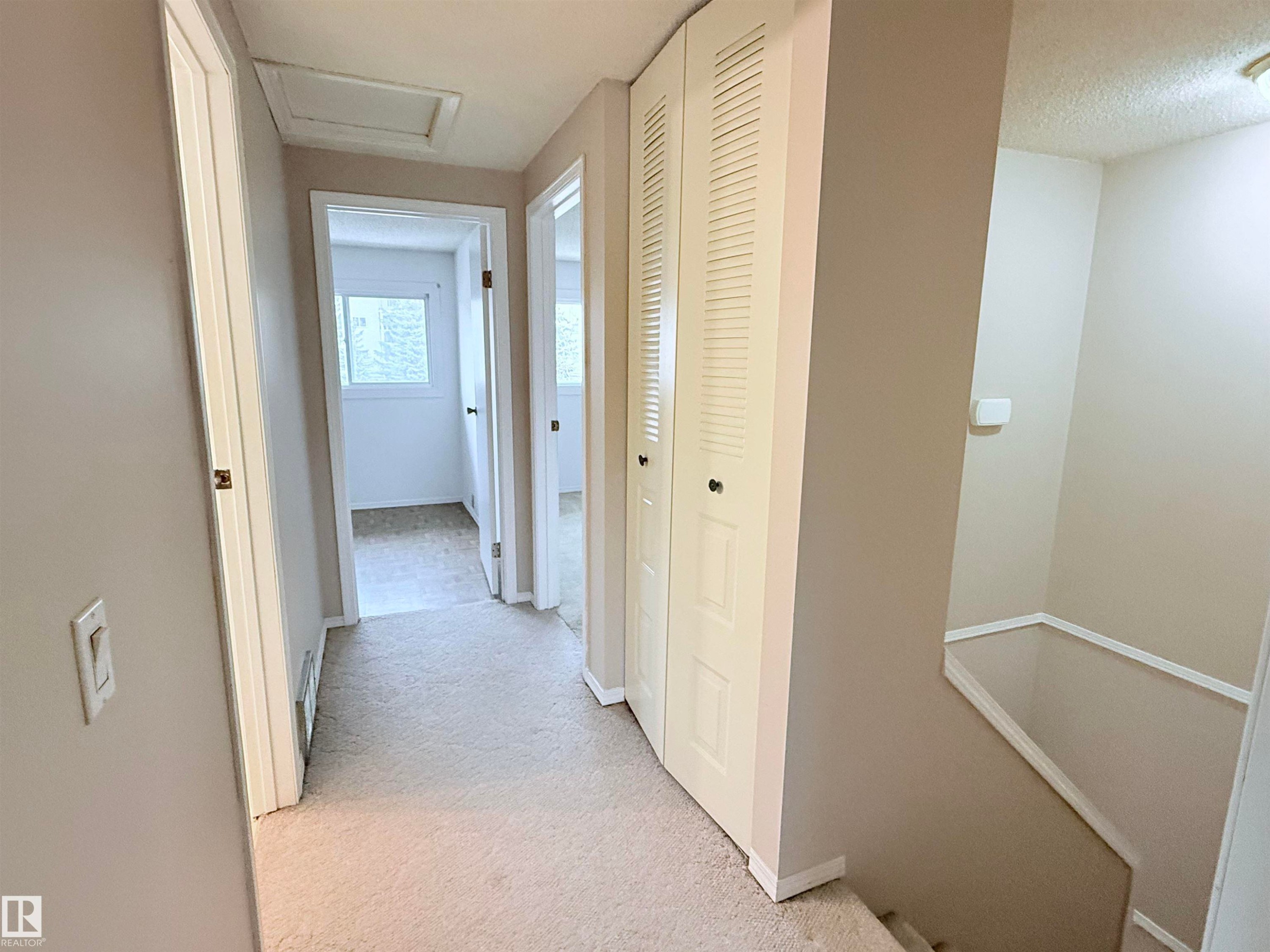 18118 93 Avenue, Edmonton, AB - Indoor Photo Showing Other Room