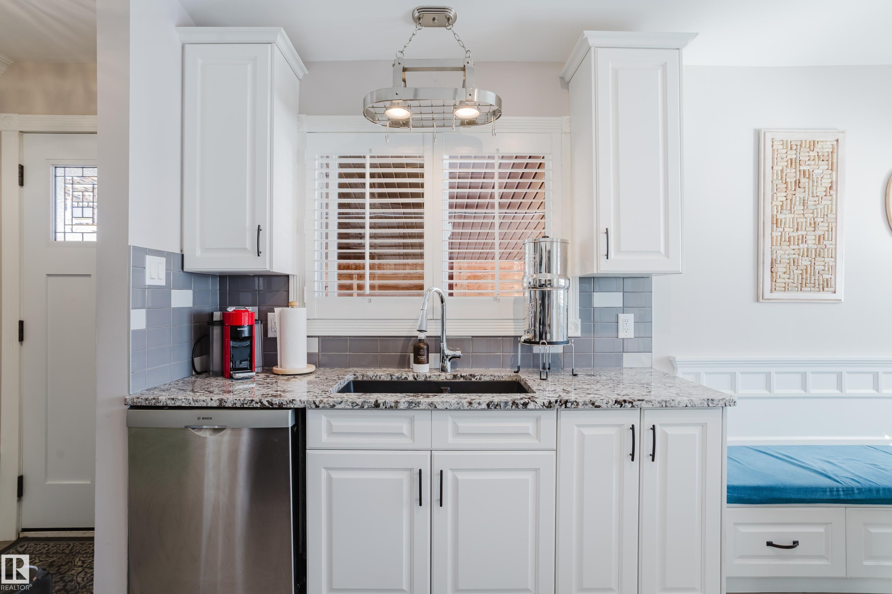 13 Sorrel Crescent, St. Albert, AB - Indoor Photo Showing Kitchen