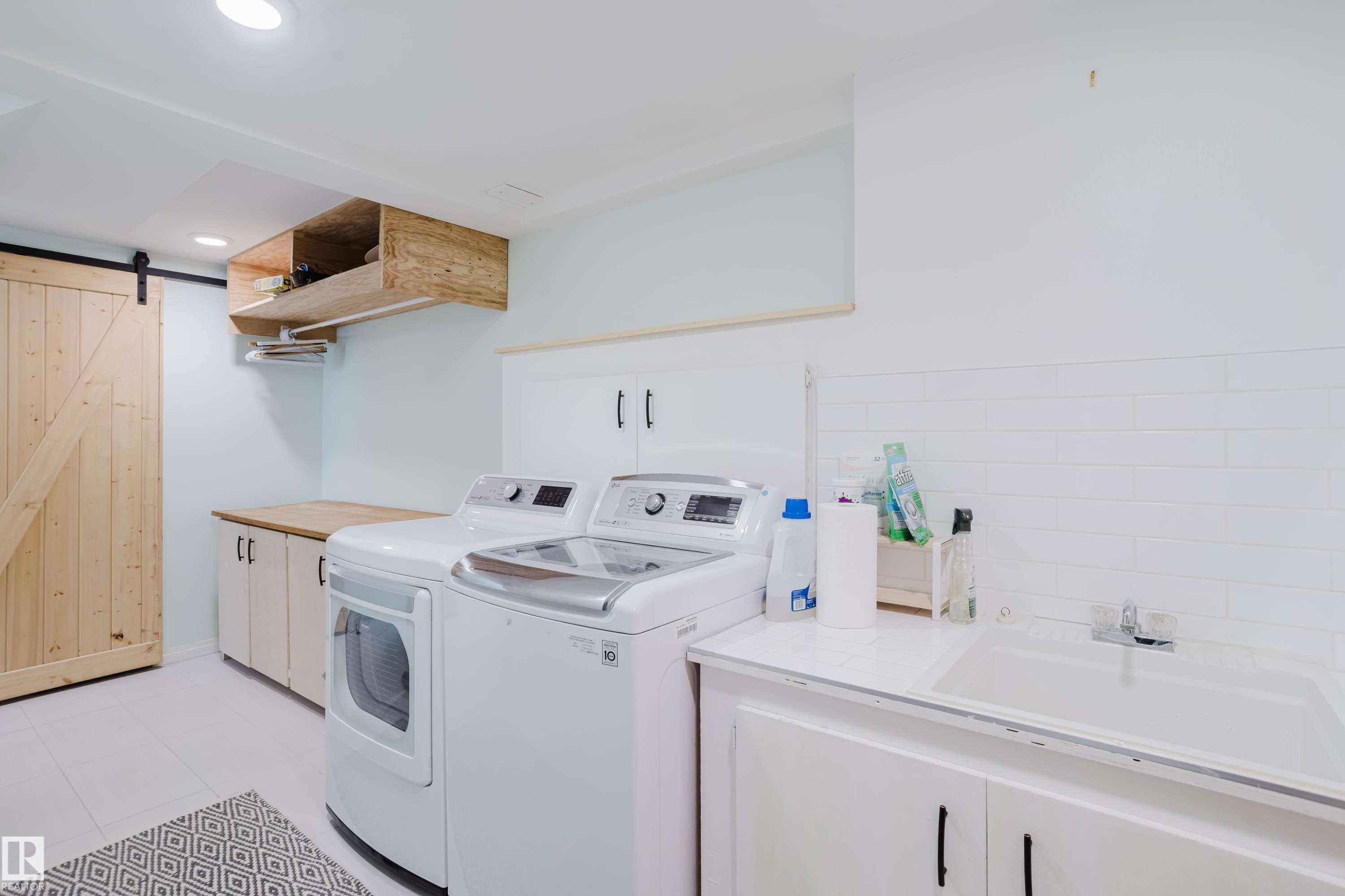 13 Sorrel Crescent, St. Albert, AB - Indoor Photo Showing Laundry Room