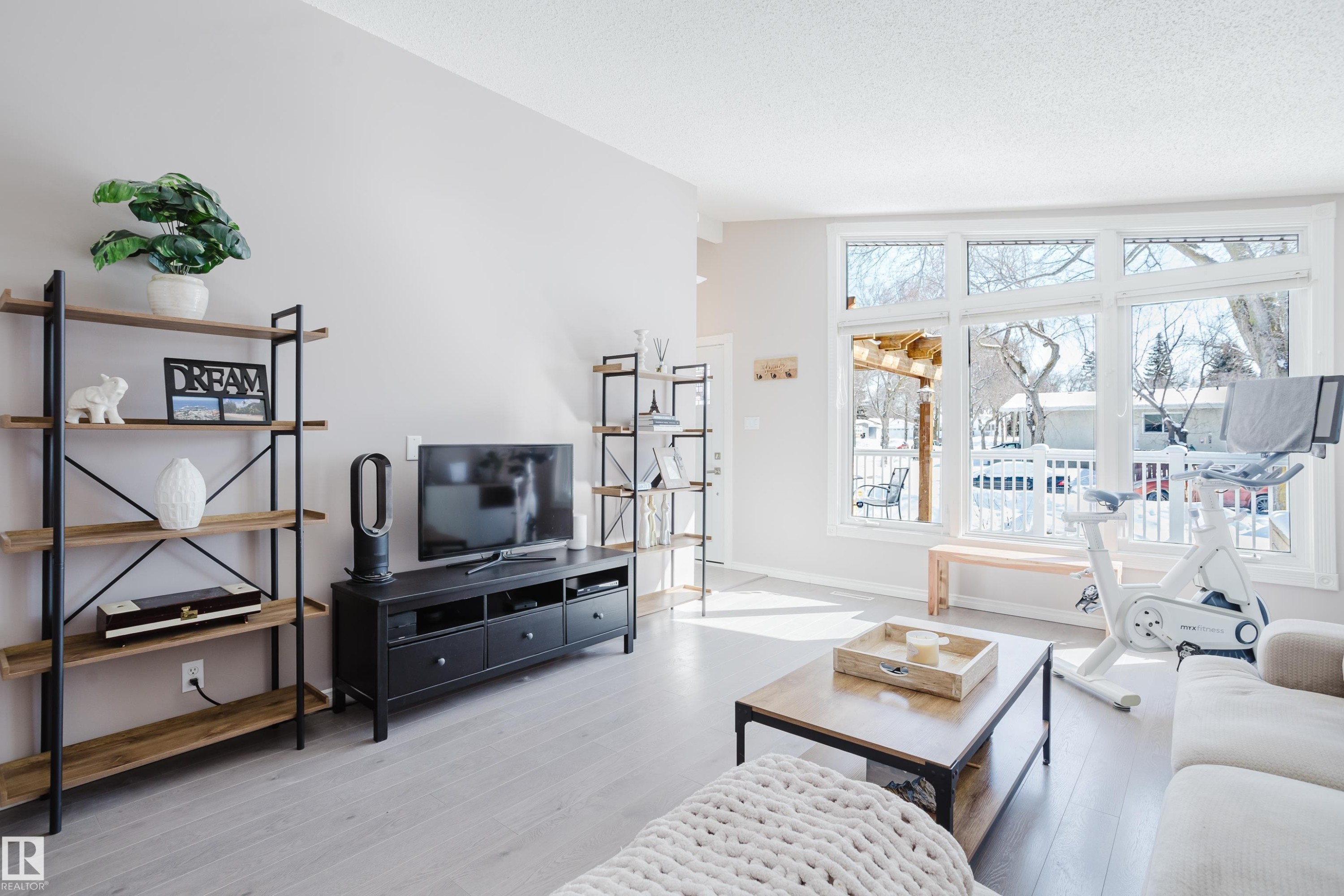 13 Sorrel Crescent, St. Albert, AB - Indoor Photo Showing Living Room