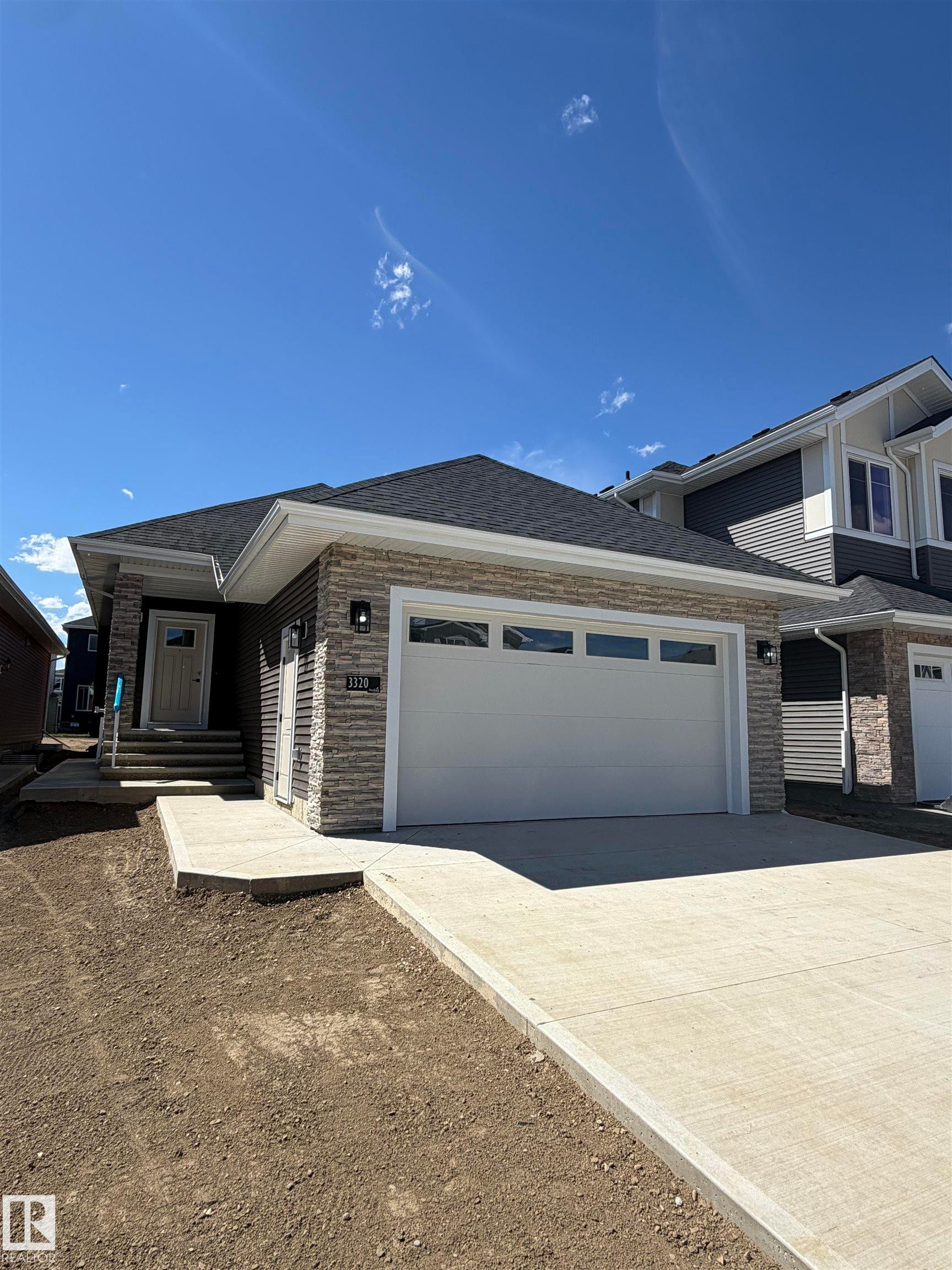 3320 Chickadee Drive, Edmonton, AB - Outdoor With Facade
