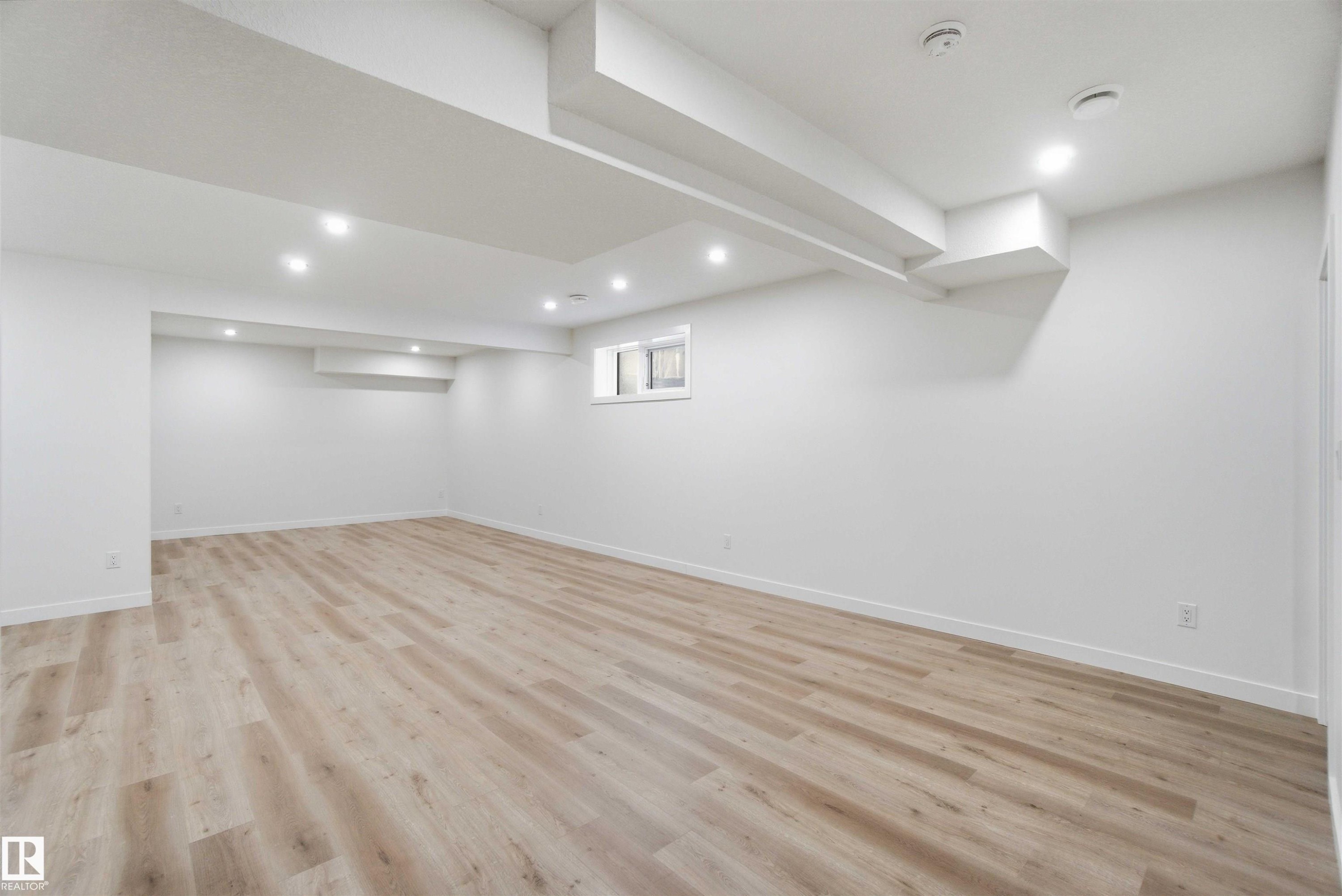 3320 Chickadee Drive, Edmonton, AB - Indoor