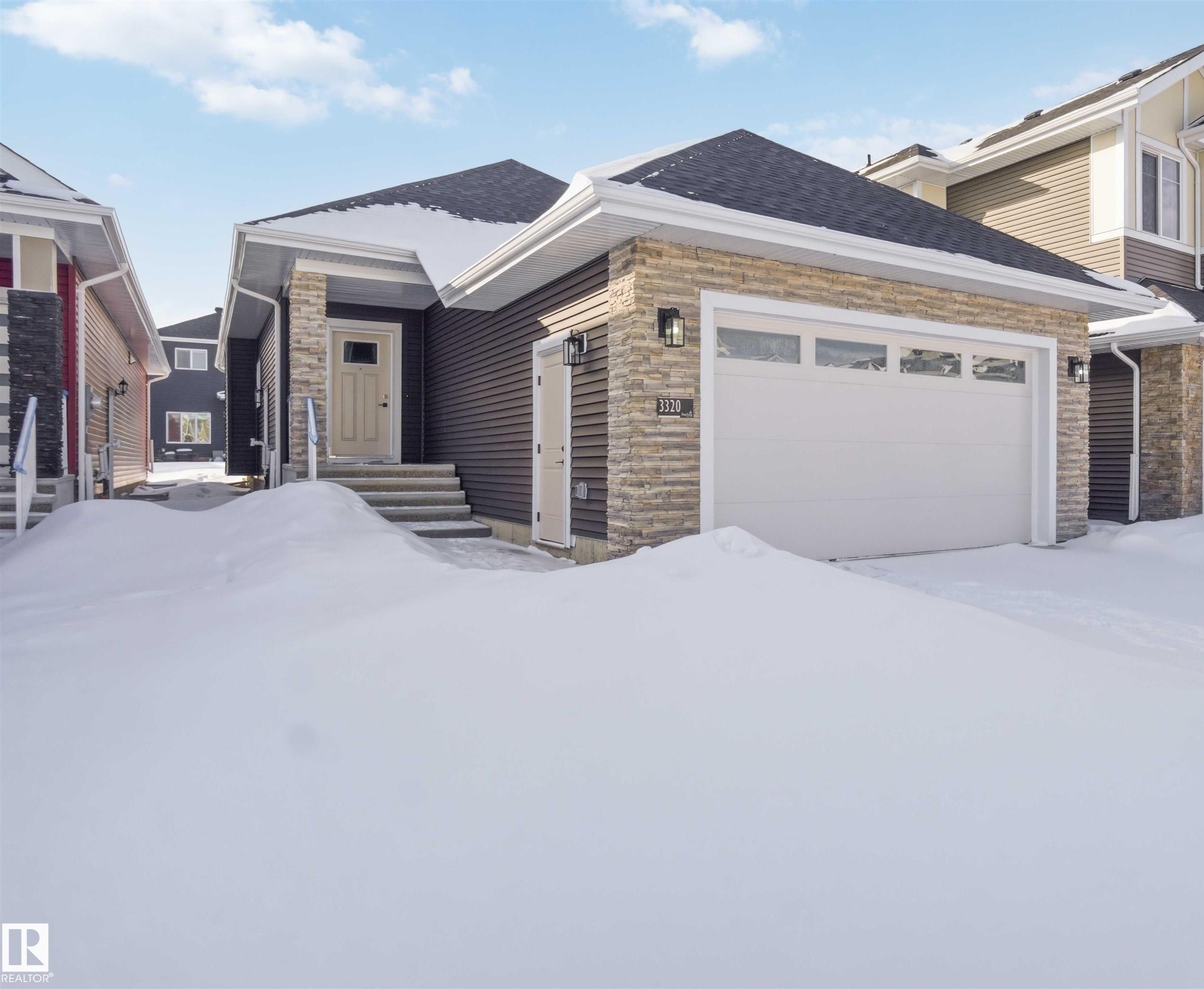 3320 Chickadee Drive, Edmonton, AB - Outdoor With Facade