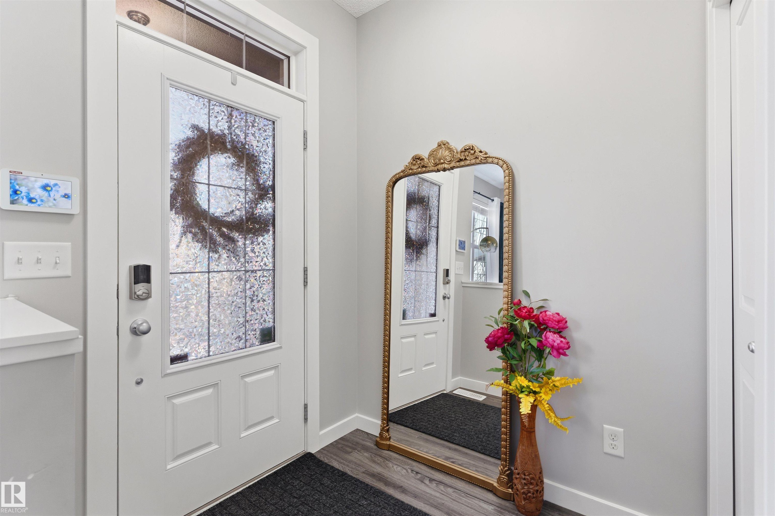 1227 Chappelle Boulevard, Edmonton, AB - Indoor Photo Showing Other Room