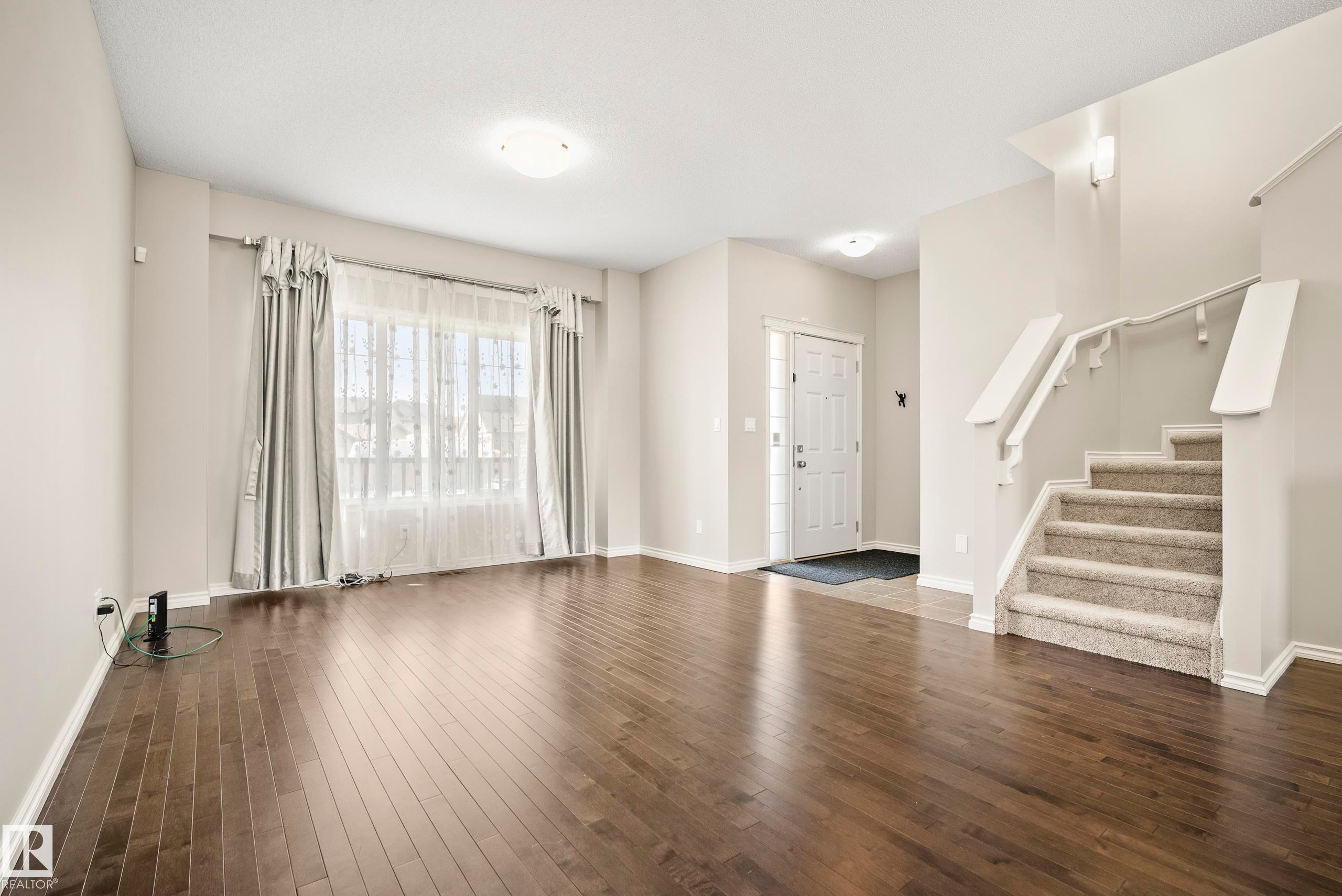 17625 60A Street, Edmonton, AB - Indoor Photo Showing Other Room