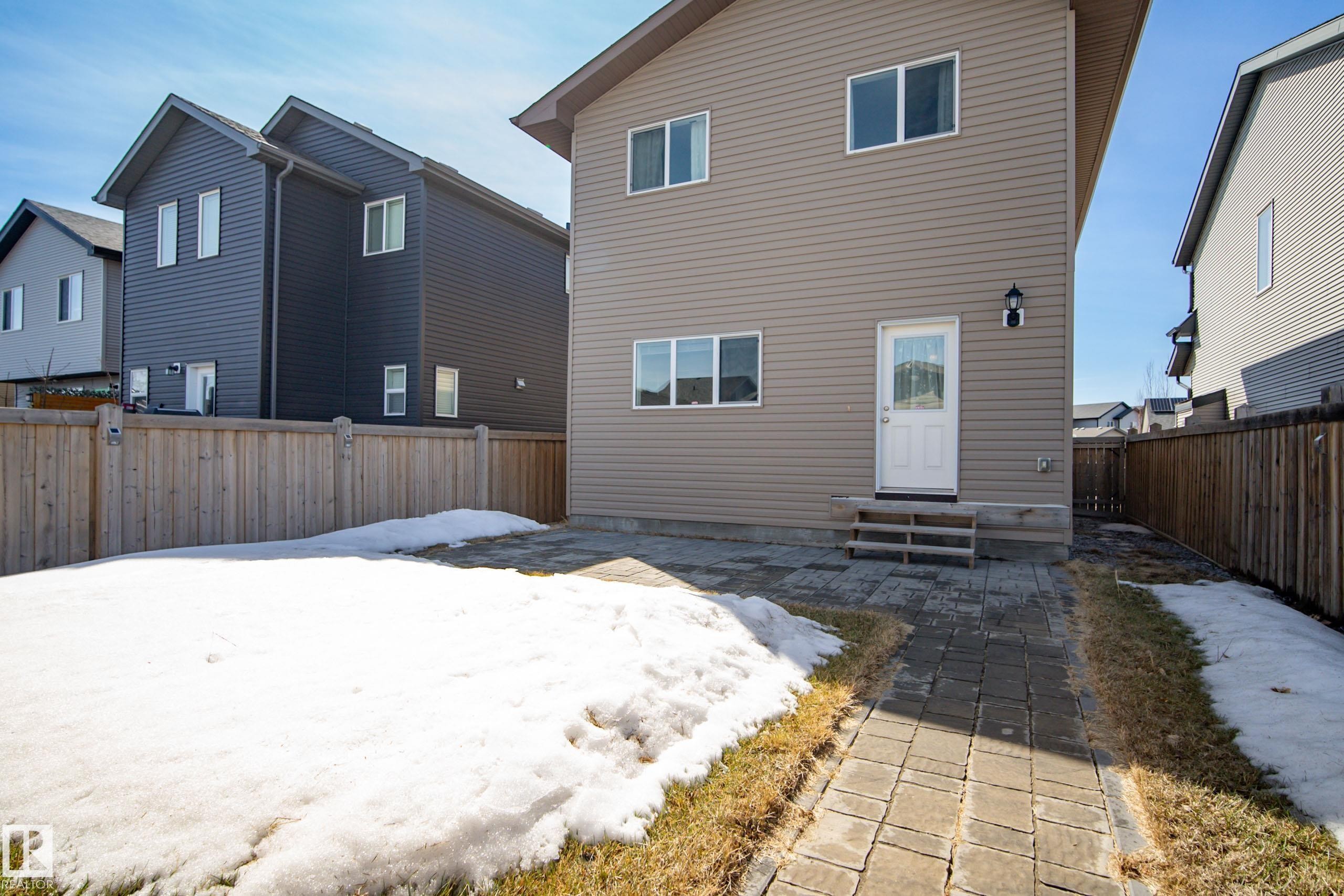 17625 60A Street, Edmonton, AB - Outdoor With Exterior