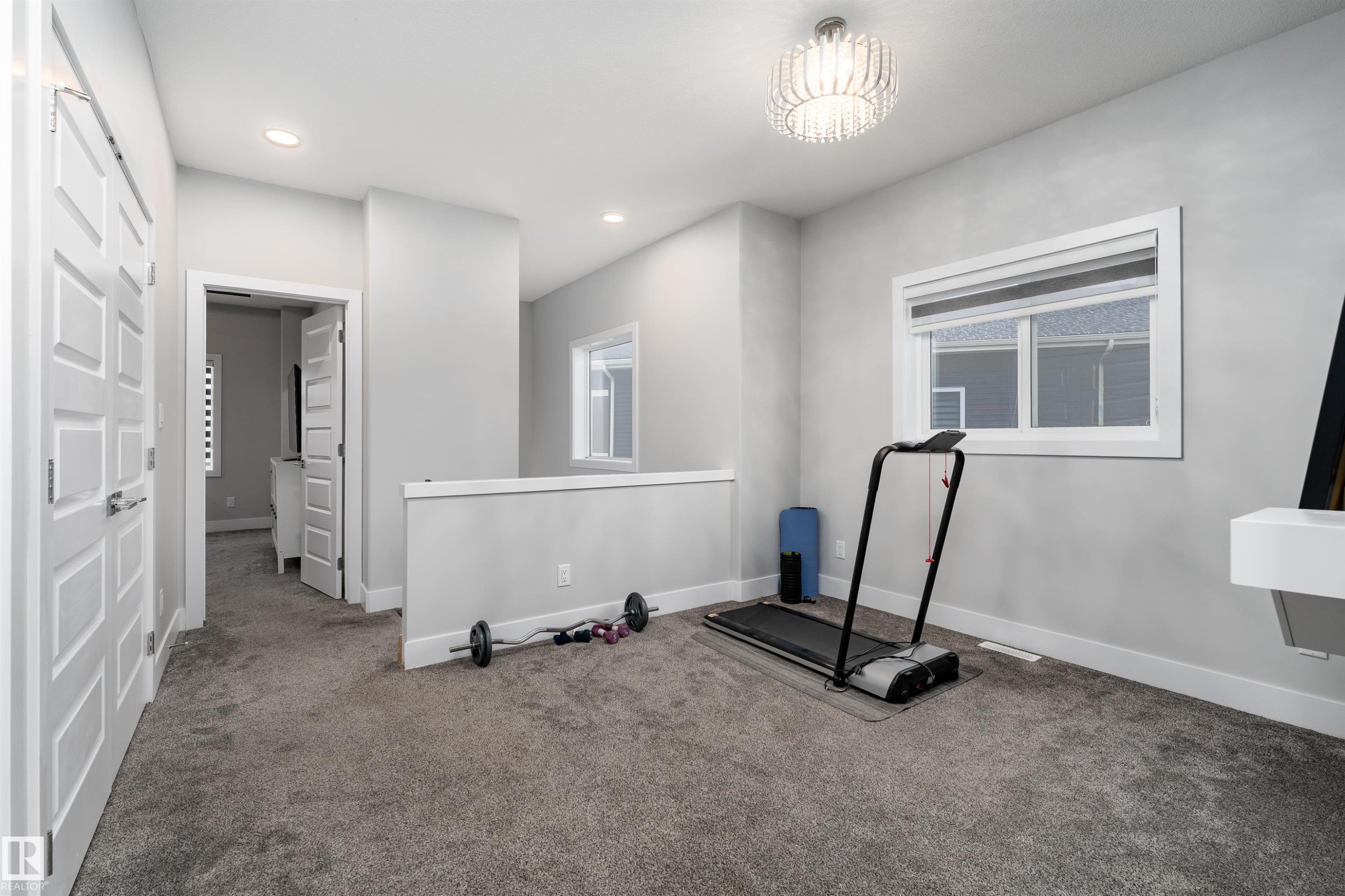 9338 Pear Link, Edmonton, AB - Indoor Photo Showing Other Room