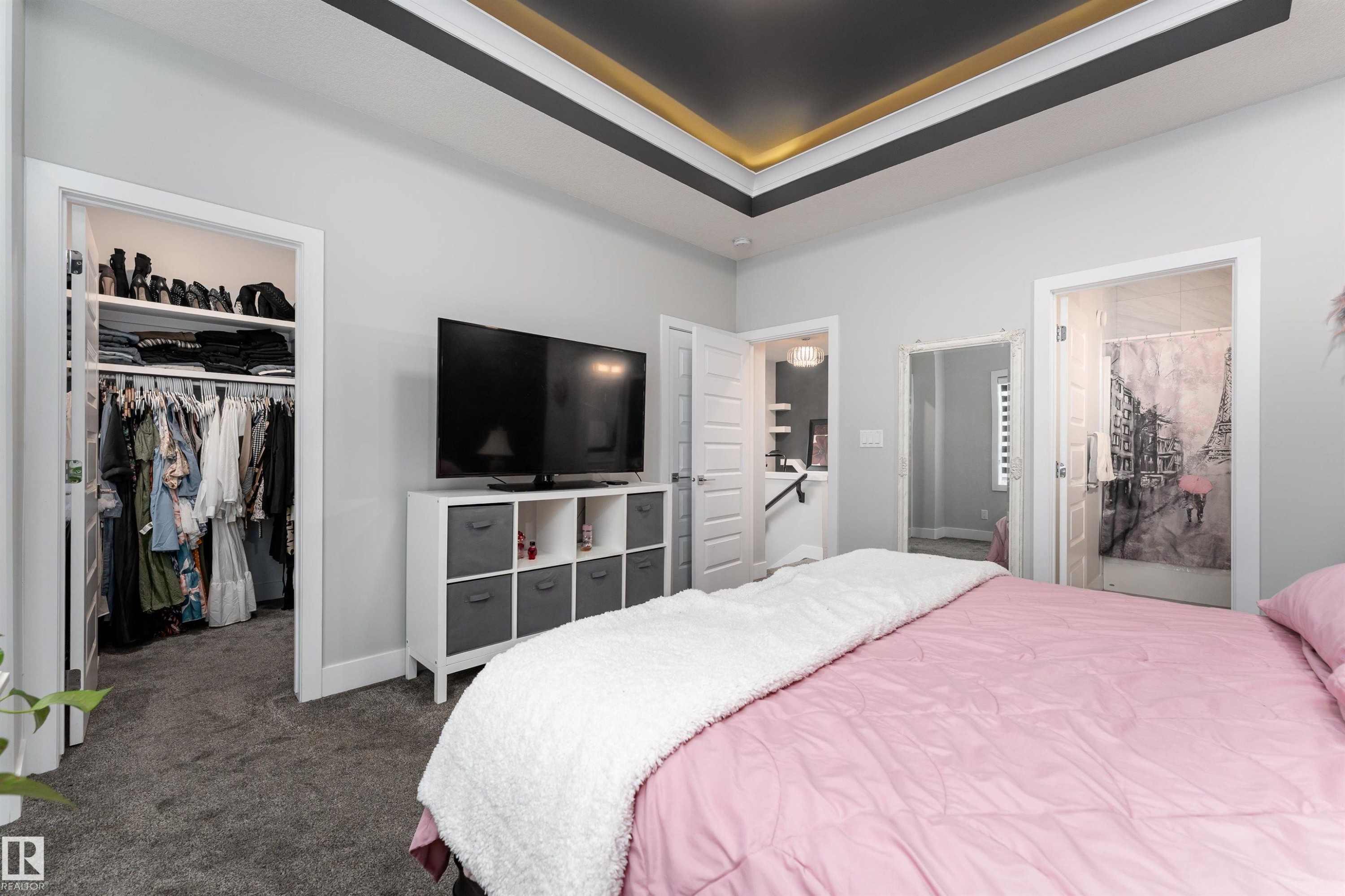 9338 Pear Link, Edmonton, AB - Indoor Photo Showing Bedroom