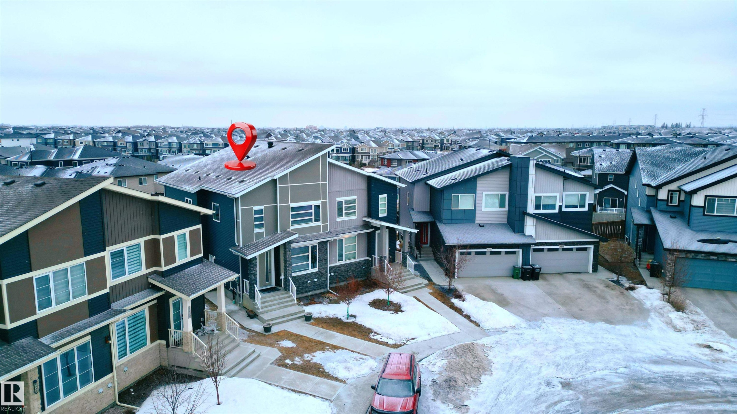 9338 Pear Link, Edmonton, AB - Outdoor With Facade