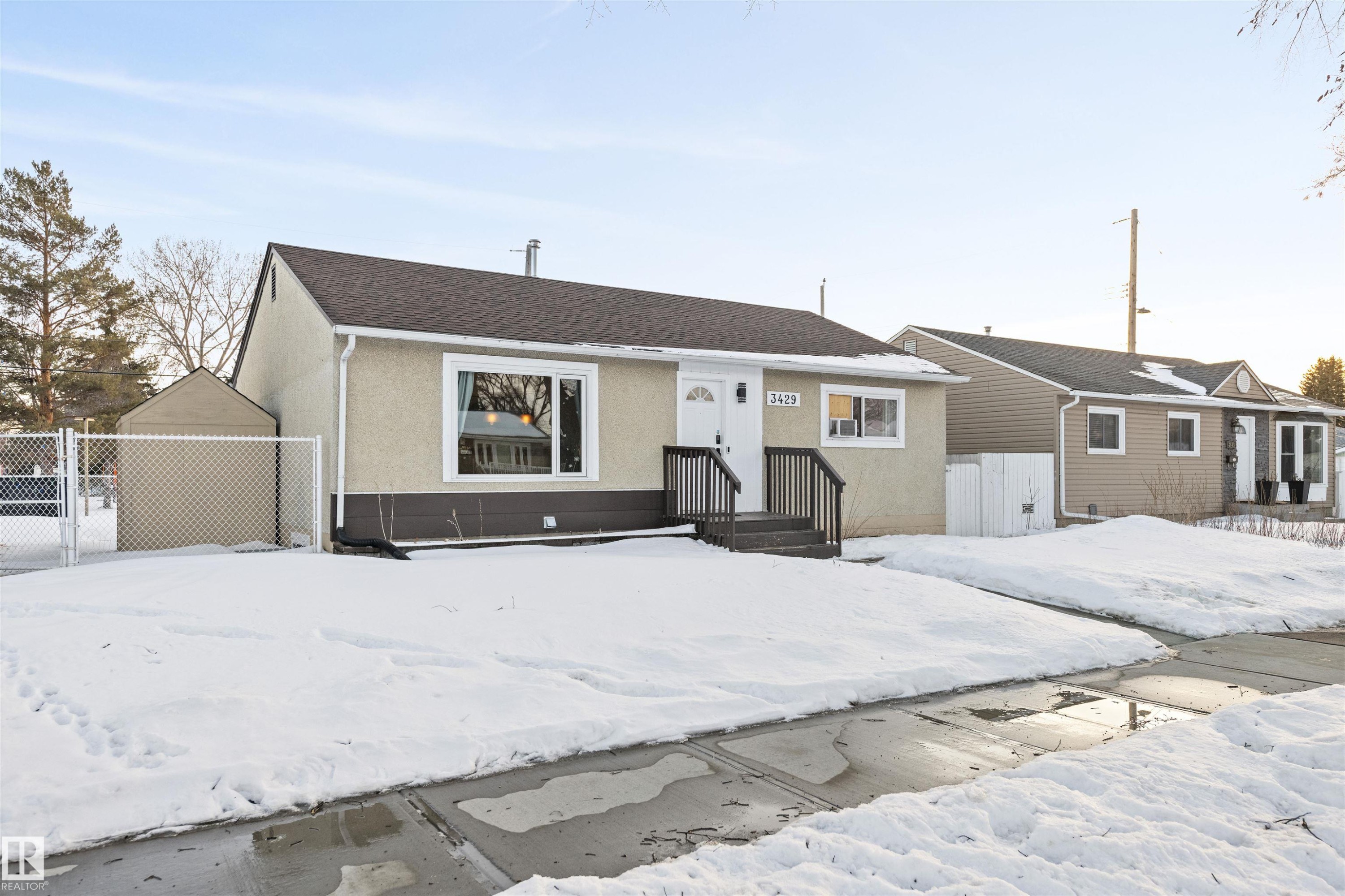 3429 120 Avenue, Edmonton, AB - Outdoor