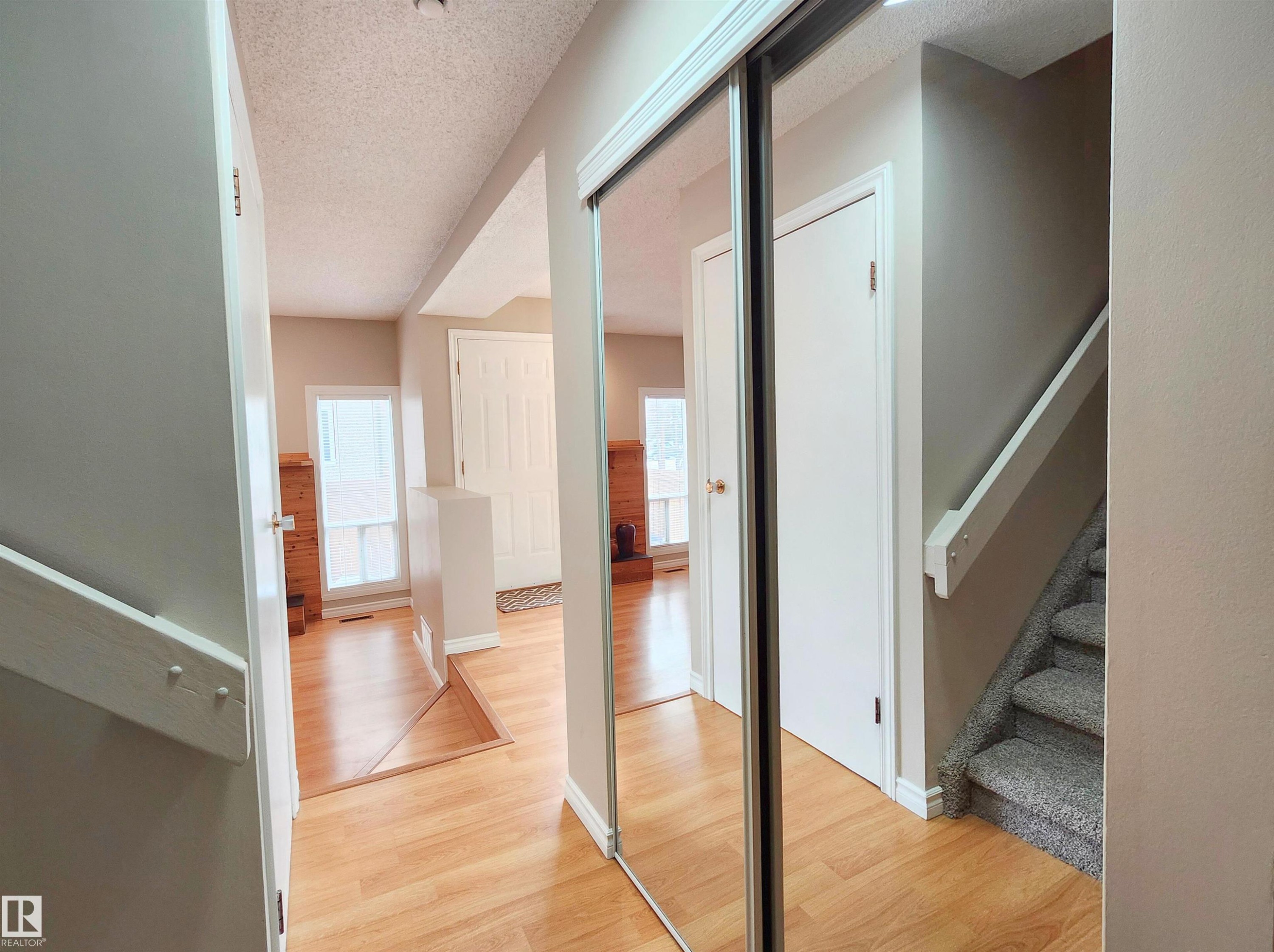 69 3812 20 Avenue, Edmonton, AB - Indoor Photo Showing Other Room
