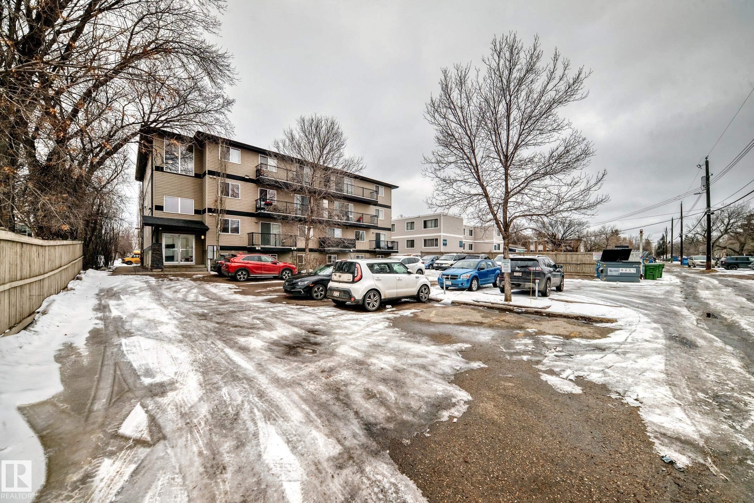 #203 11827 105 St Nw, Edmonton, AB - Outdoor
