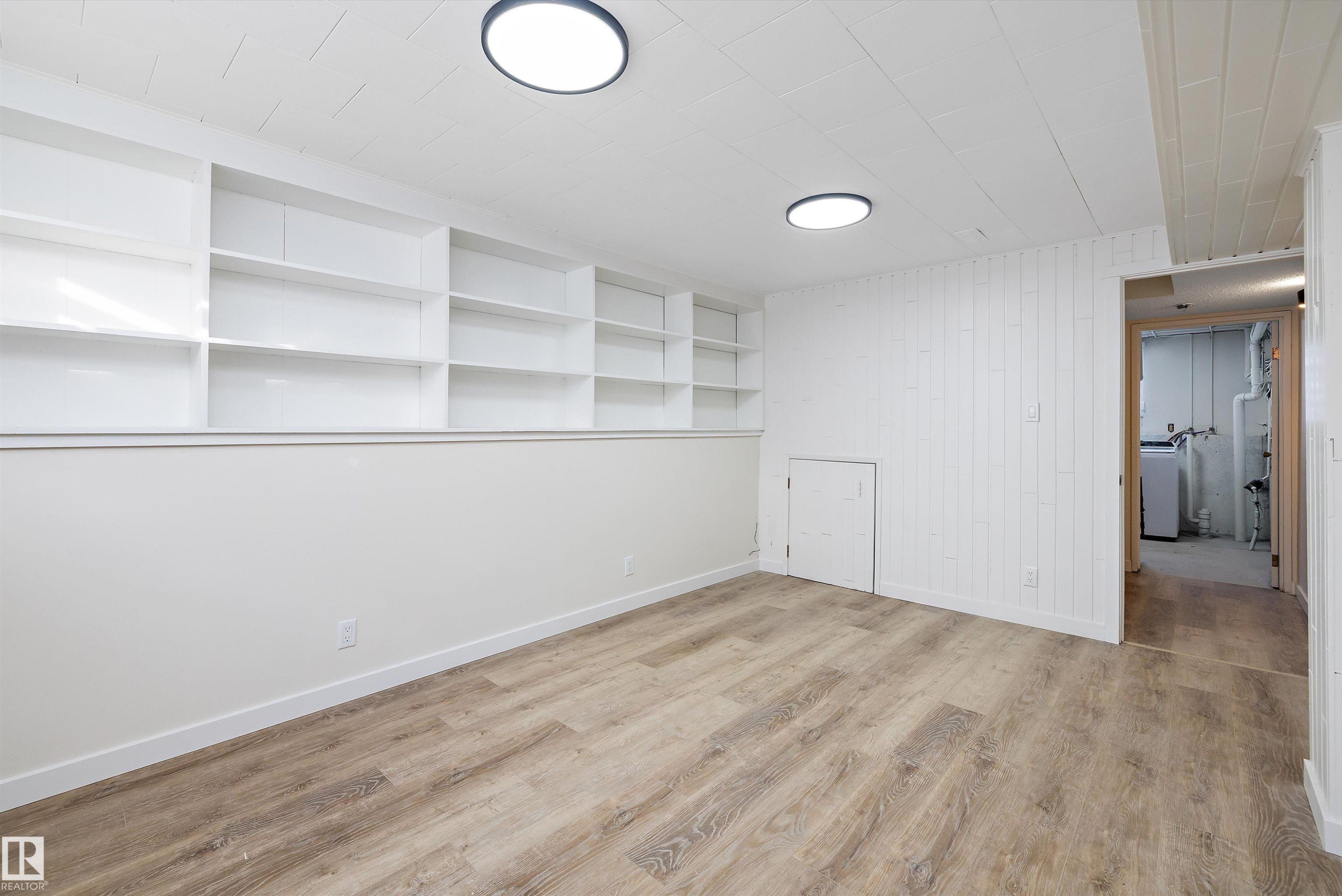 130 Callingwood Two, Edmonton, AB - Indoor Photo Showing Other Room