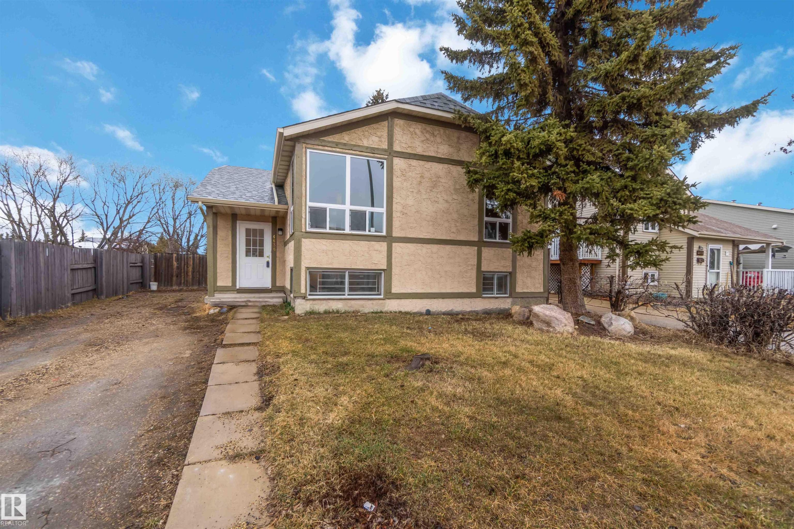 4636 37A Avenue, Edmonton, AB - Outdoor